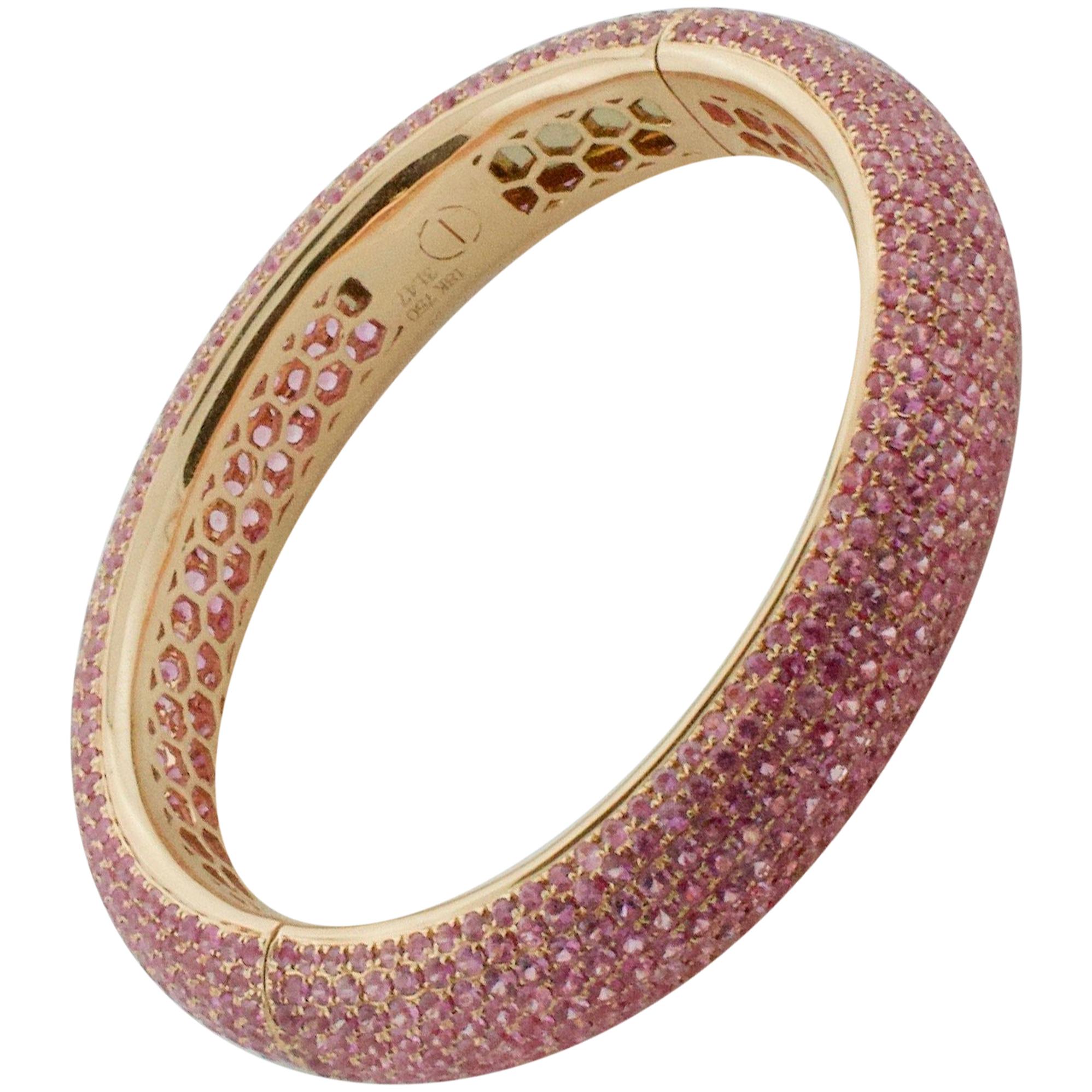 Stunning Pink Sapphire Bangle Bracelet in 18 Karat Rose Gold 31.47 Carat For Sale