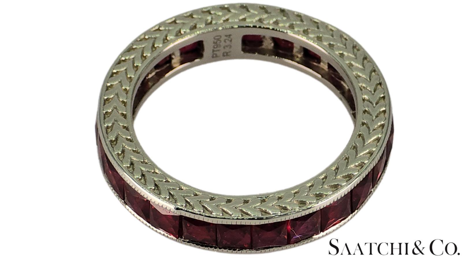 Atemberaubende Platin 950 graviert natürlichen Rubin: Ring Band, Größe 5.5 (Art déco) im Angebot