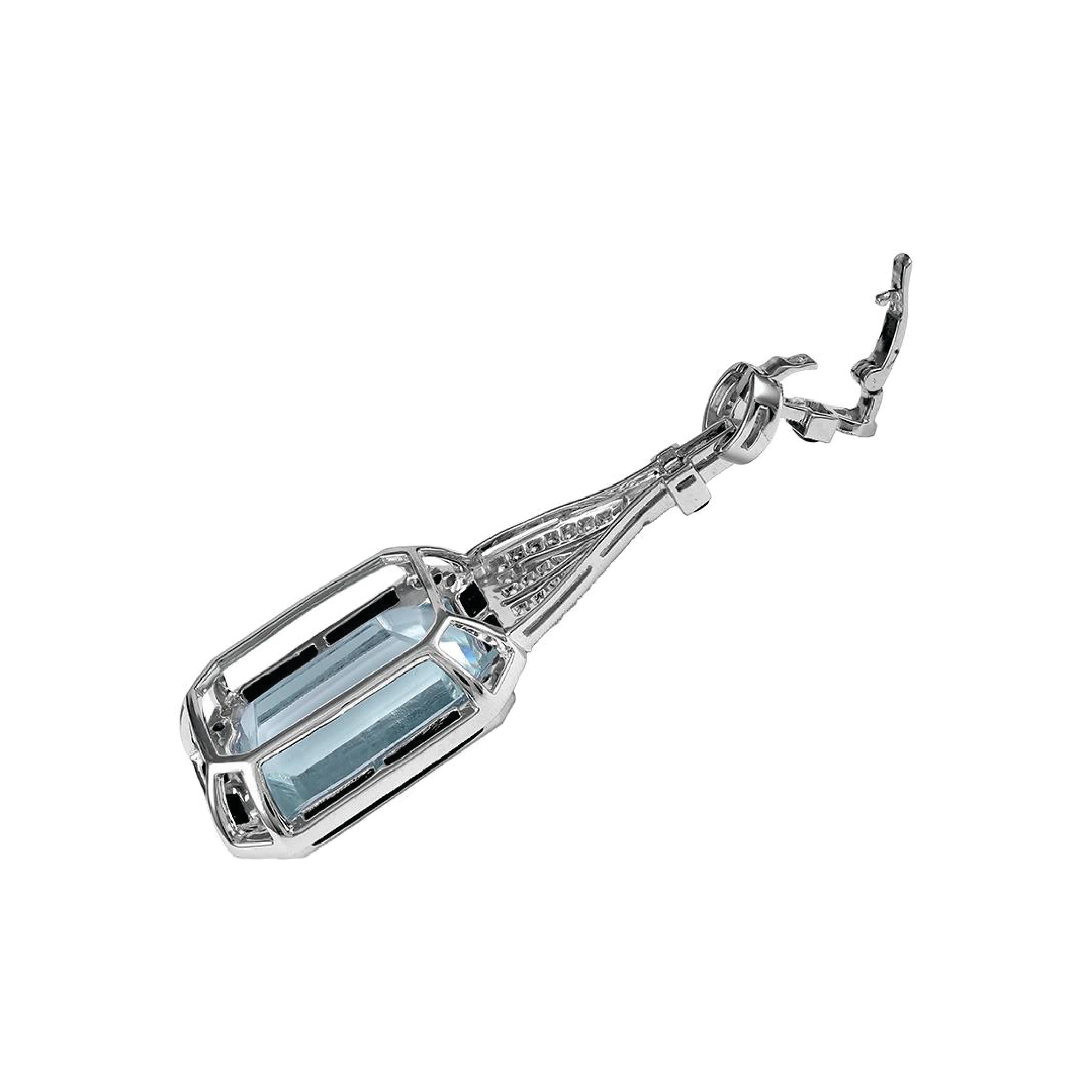 Sophia D Aquamarine Center Pendant weighing 30.48 carats with Diamonds weighing 0.70 carats set in platinum.

Sophia D by Joseph Dardashti LTD has been known worldwide for 35 years and are inspired by classic Art Deco design that merges with modern