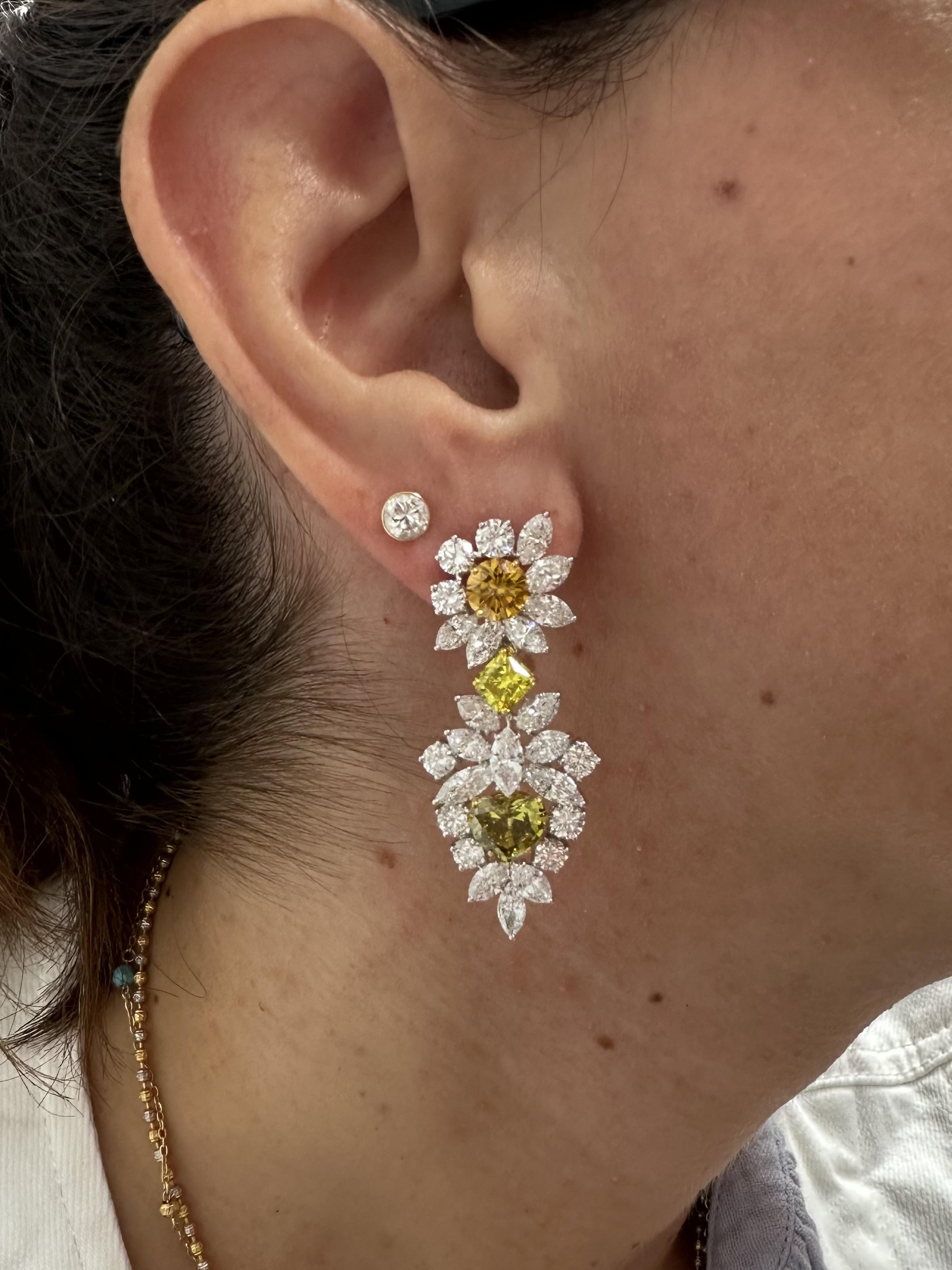 Atemberaubende Platin & Gold GIA 19,96ctw Fancy Color Diamanten baumeln Tropfen Ohrringe im Angebot 7
