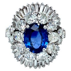 Stunning Platinum Ring Set with Sapphire 2.48 Carat and 5.60 Carat Diamonds