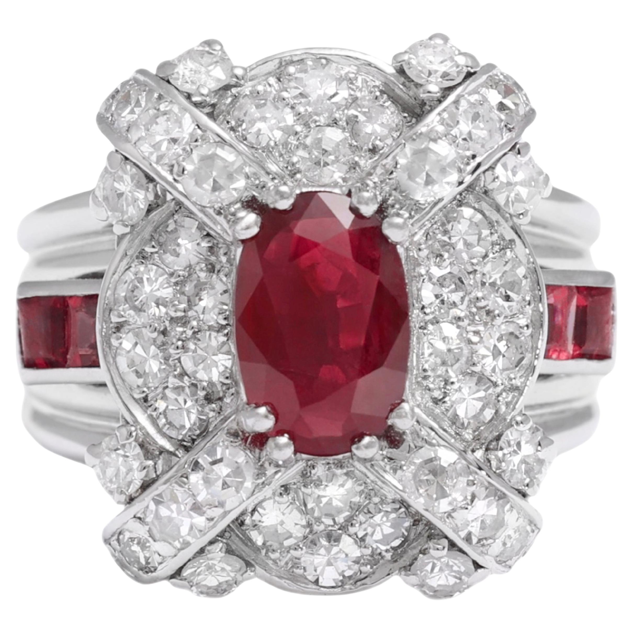 Stunning Platinum Ring with 1.14 Carat Ruby and Diamonds For Sale