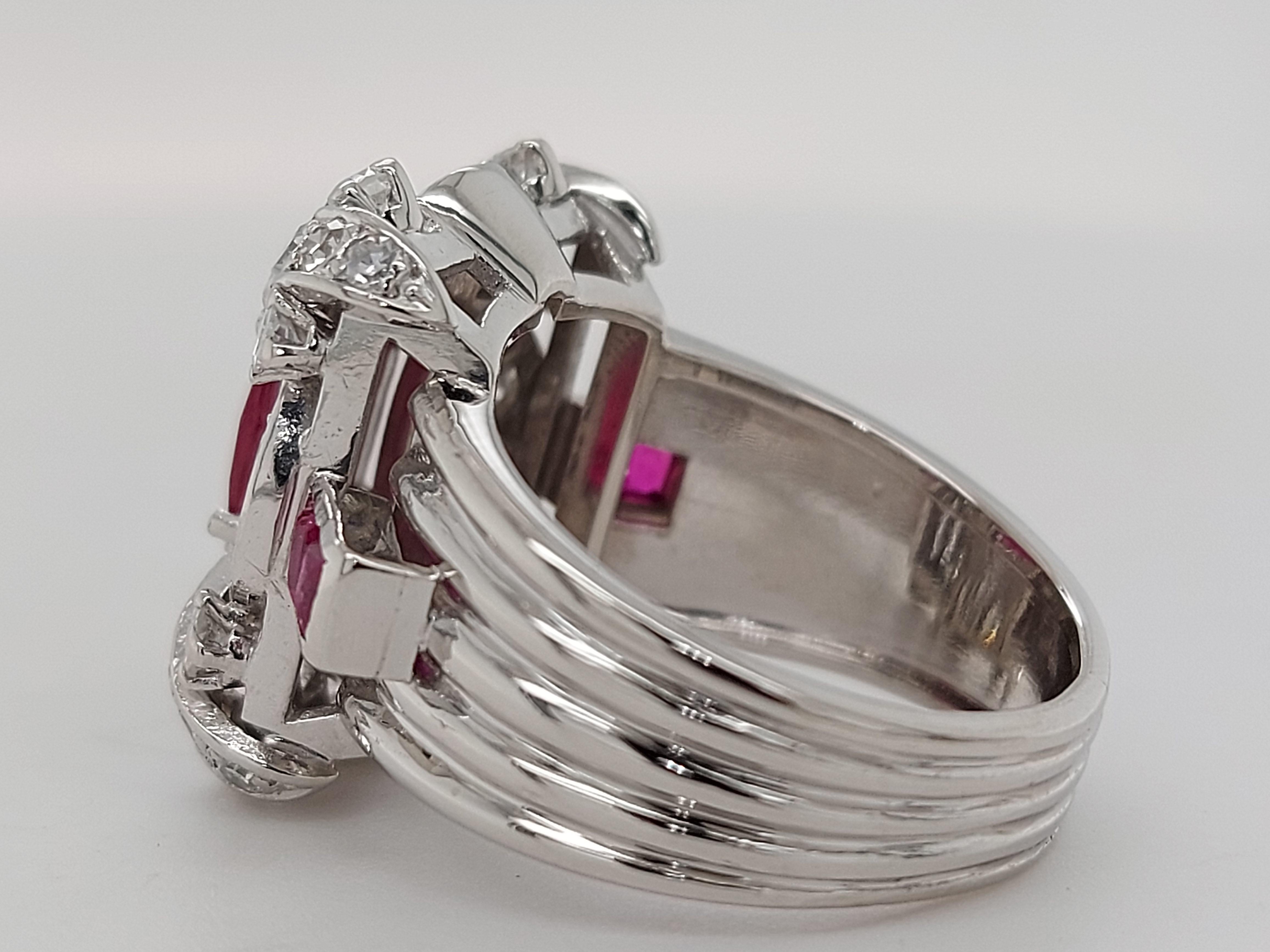 Stunning Platinum Ring with 1.14 Carat Ruby and Diamonds For Sale 3