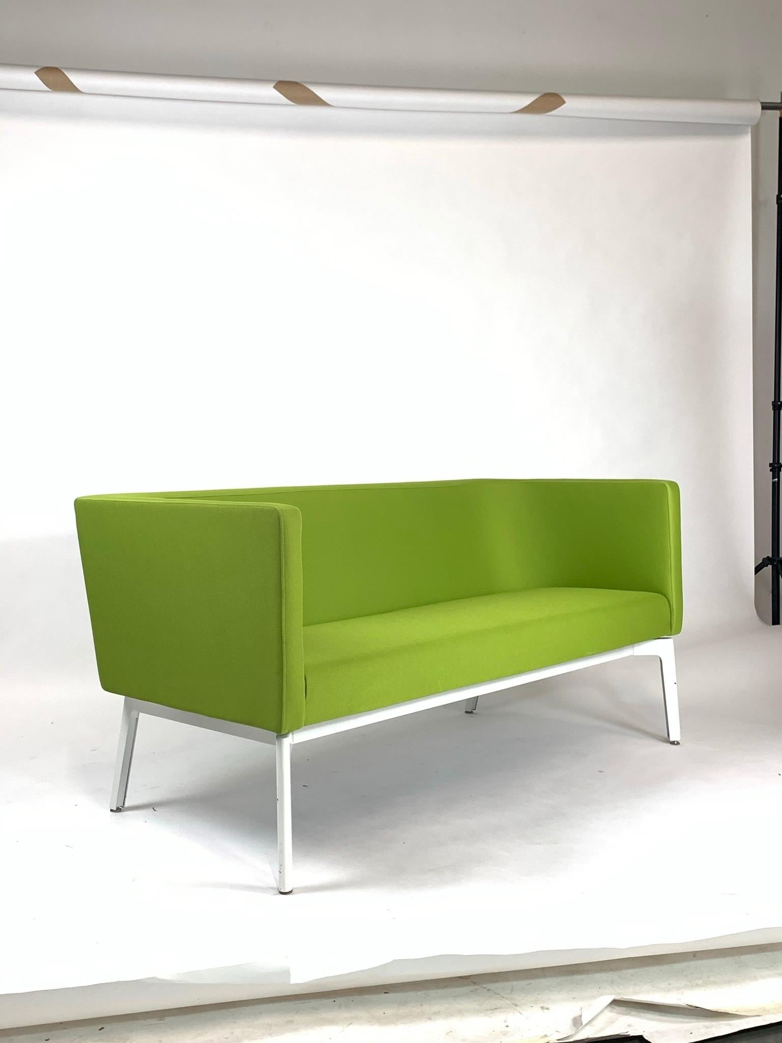Stunning Postmodern Green Sofa Settee by Steelcase In Good Condition In Hudson, NY