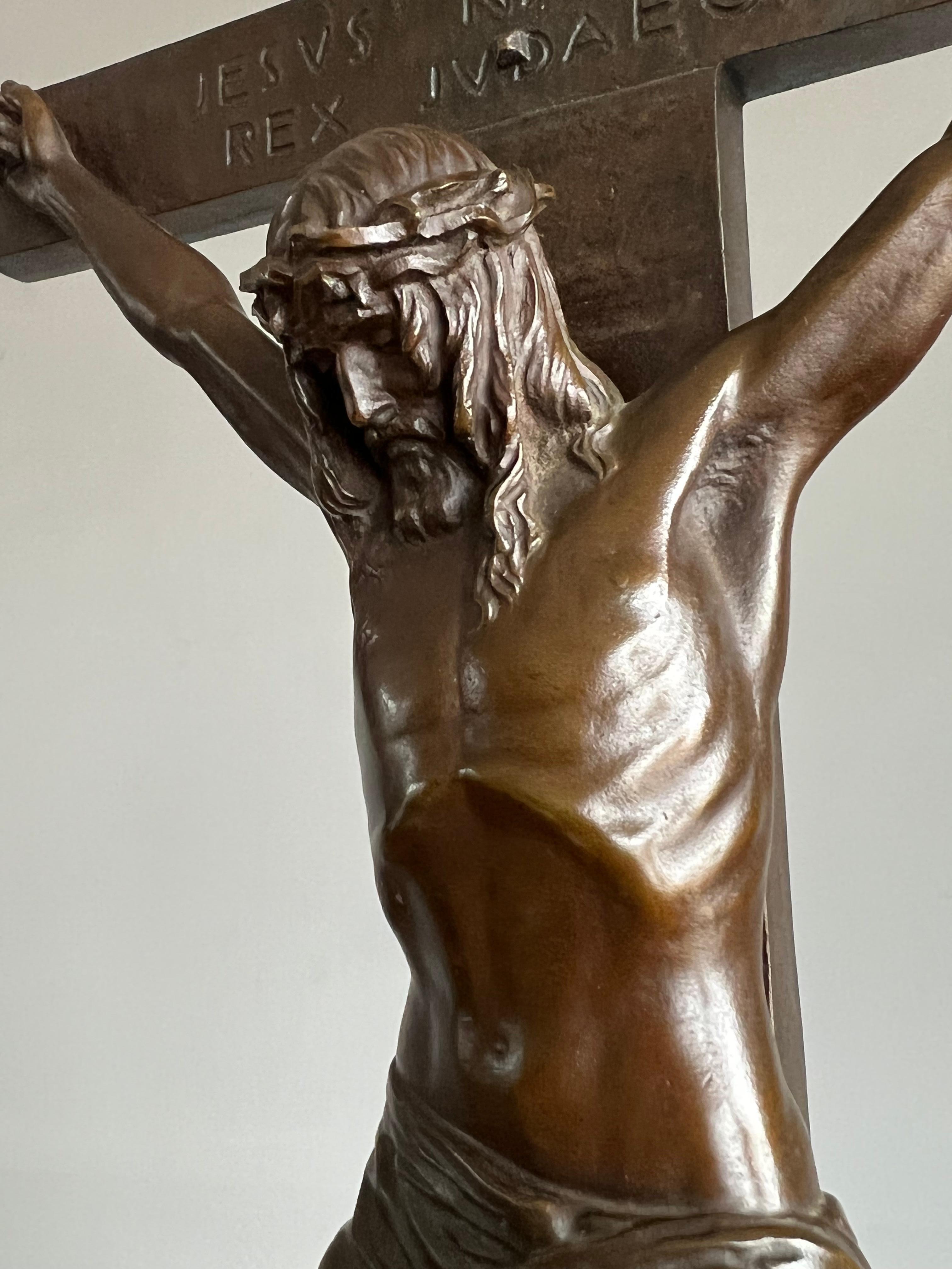 Stunning & Powerful Altar Crucifix with Detailed Bronze Sculpture of Christ 1912 For Sale 8