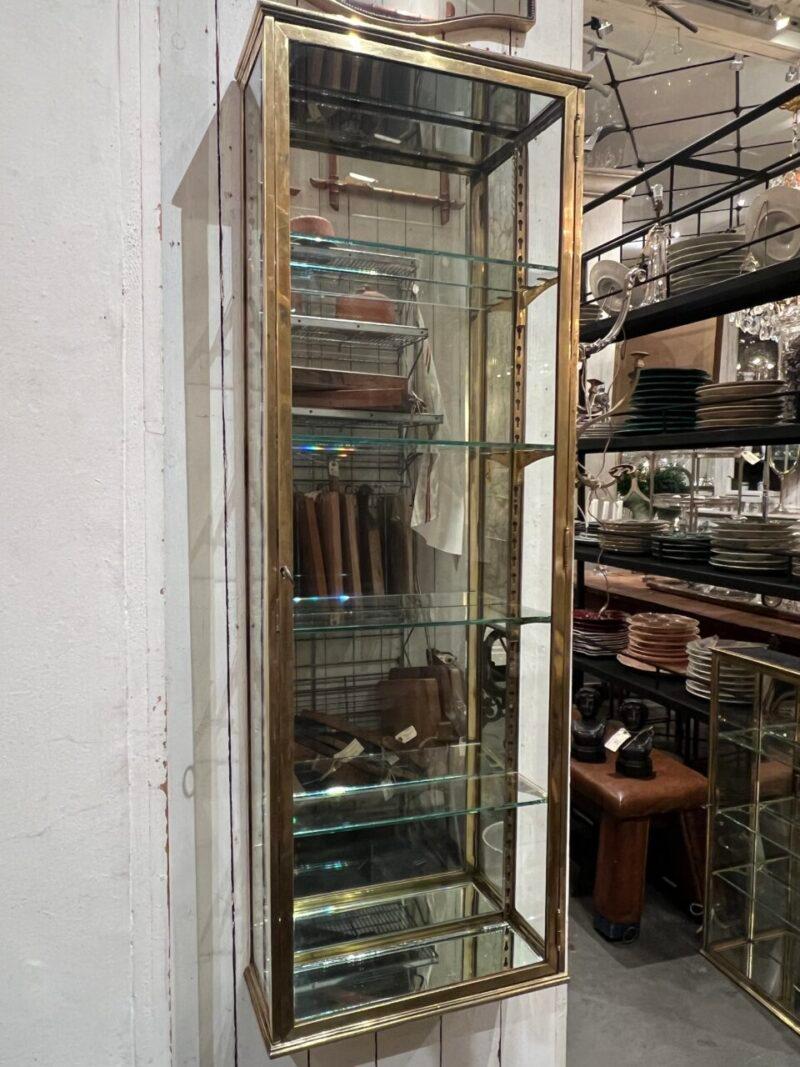 Francese Splendido espositore pratico alto e sottile in ottone, primi anni del 1900 in vendita