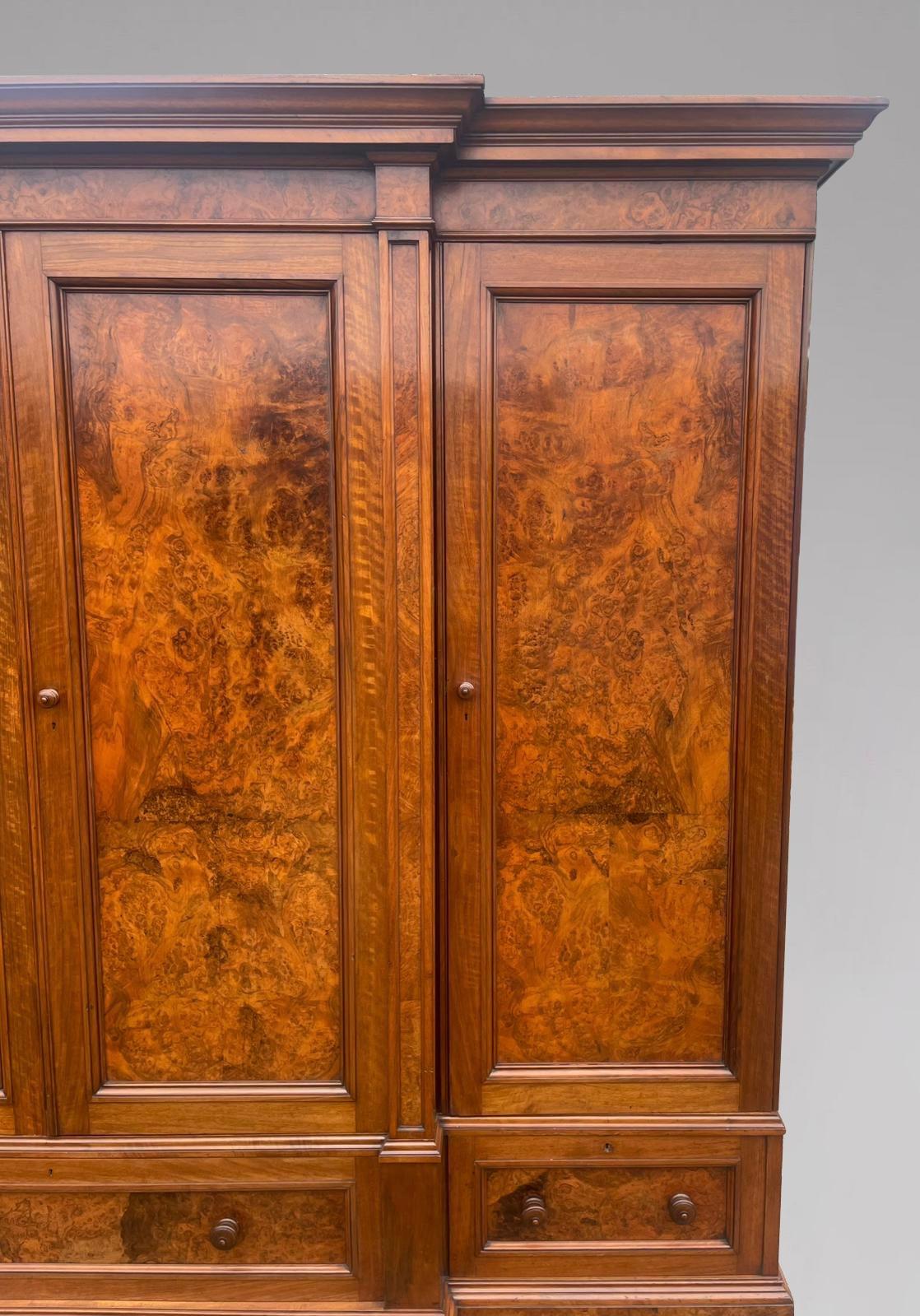 Atemberaubende Qualität 19. Jahrhundert Victorian Burr Walnut Breakfront Kleiderschrank im Angebot 1