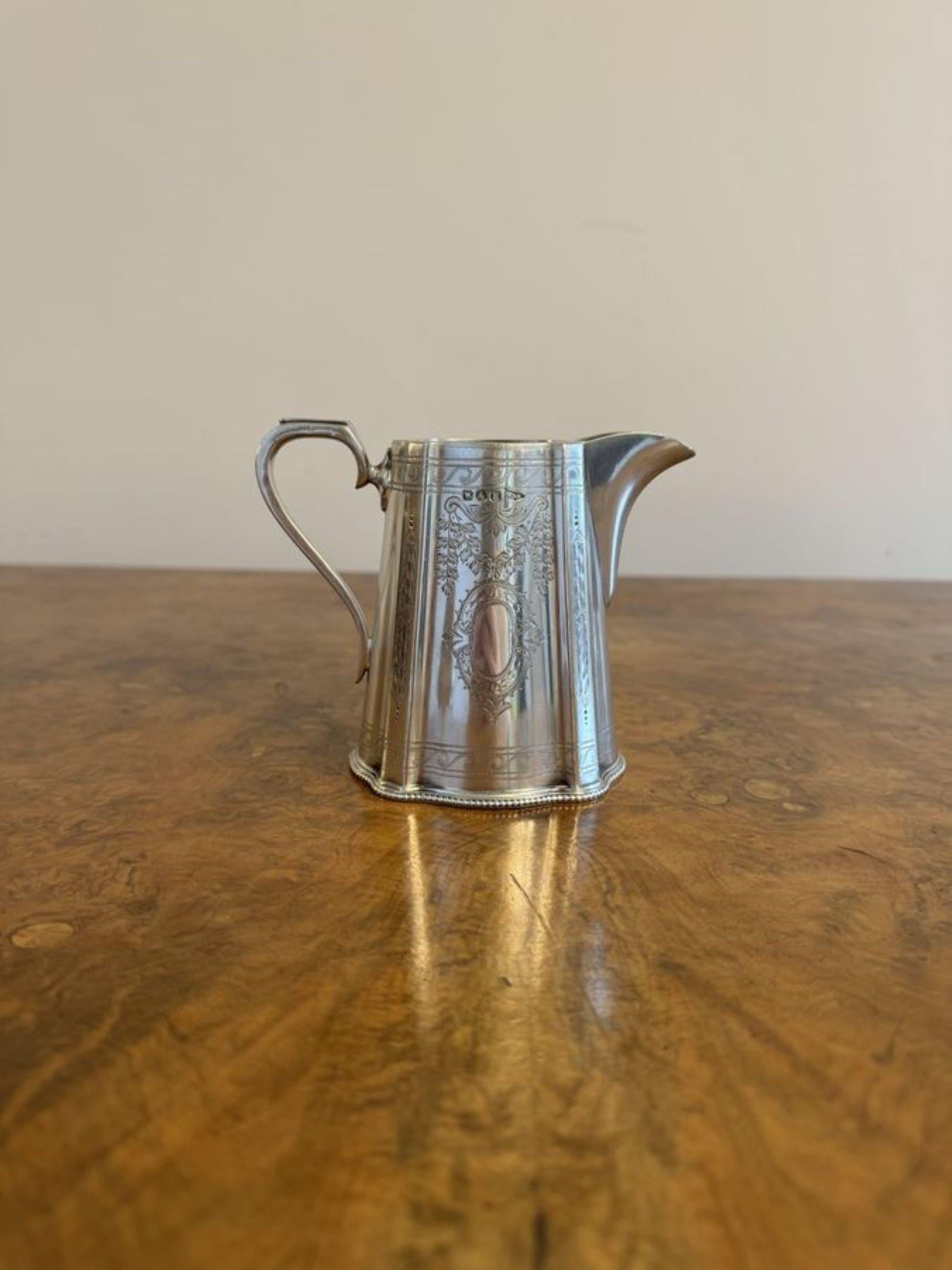 Atemberaubende Qualität antiken Edwardian vier Stück Tee-Set von Walker & Hall  (Versilberung) im Angebot