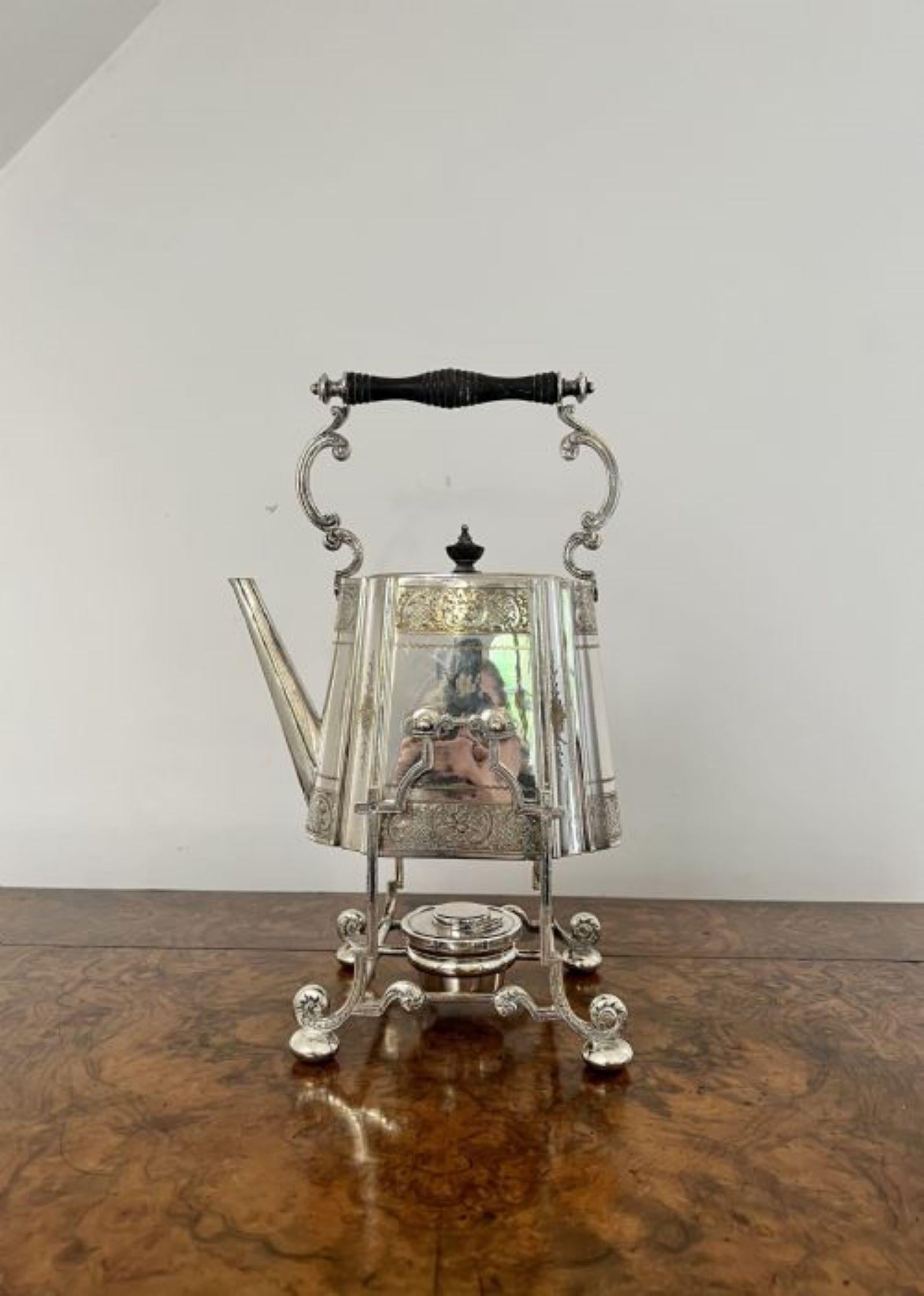 Stunning quality antique Edwardian silver plated spirit kettle on a stand  For Sale 2