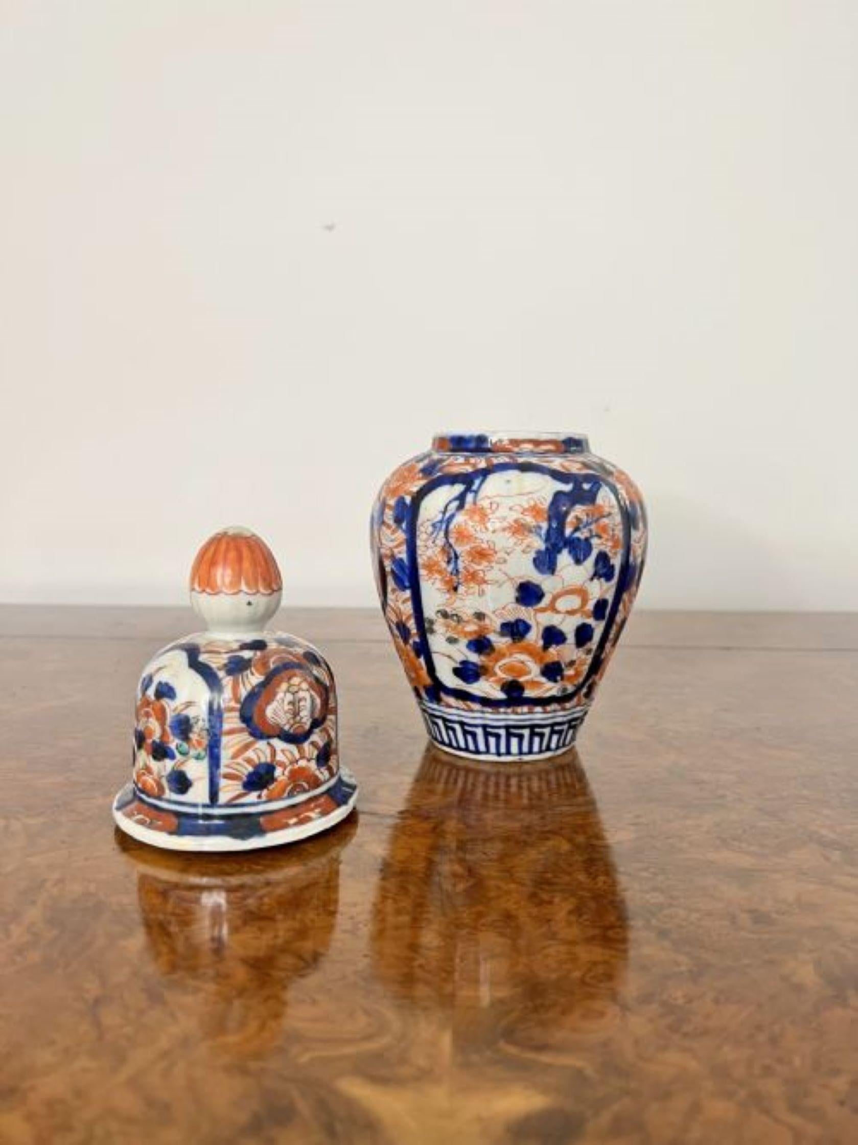 Stunning quality antique Japanese imari lidded vase In Good Condition For Sale In Ipswich, GB
