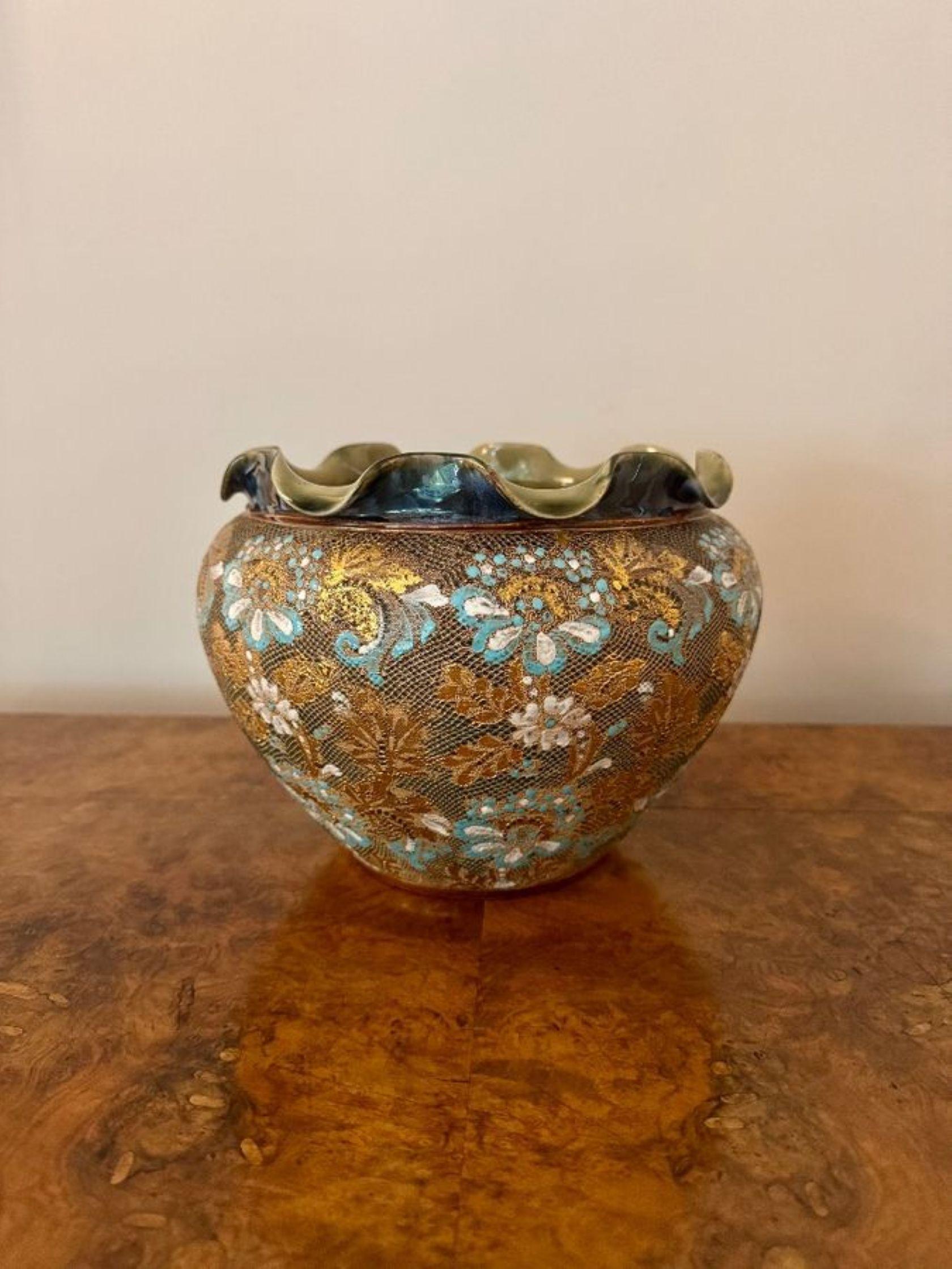Peint à la main Jardiniere Doulton Burslem de l'époque victorienne, d'une qualité exceptionnelle. en vente
