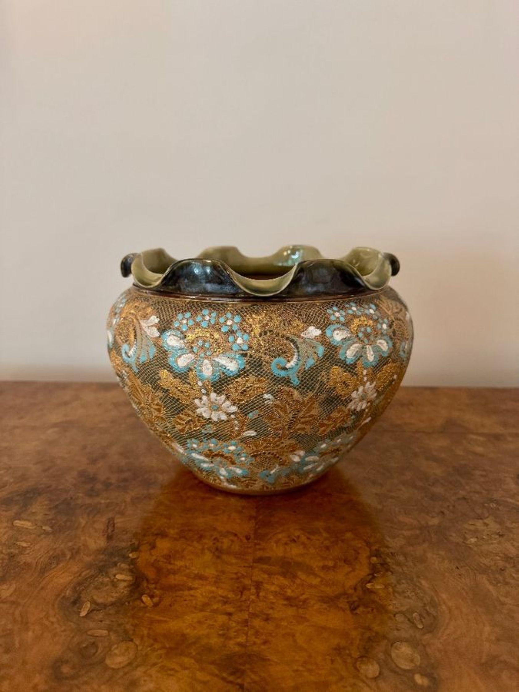 Céramique Jardiniere Doulton Burslem de l'époque victorienne, d'une qualité exceptionnelle. en vente