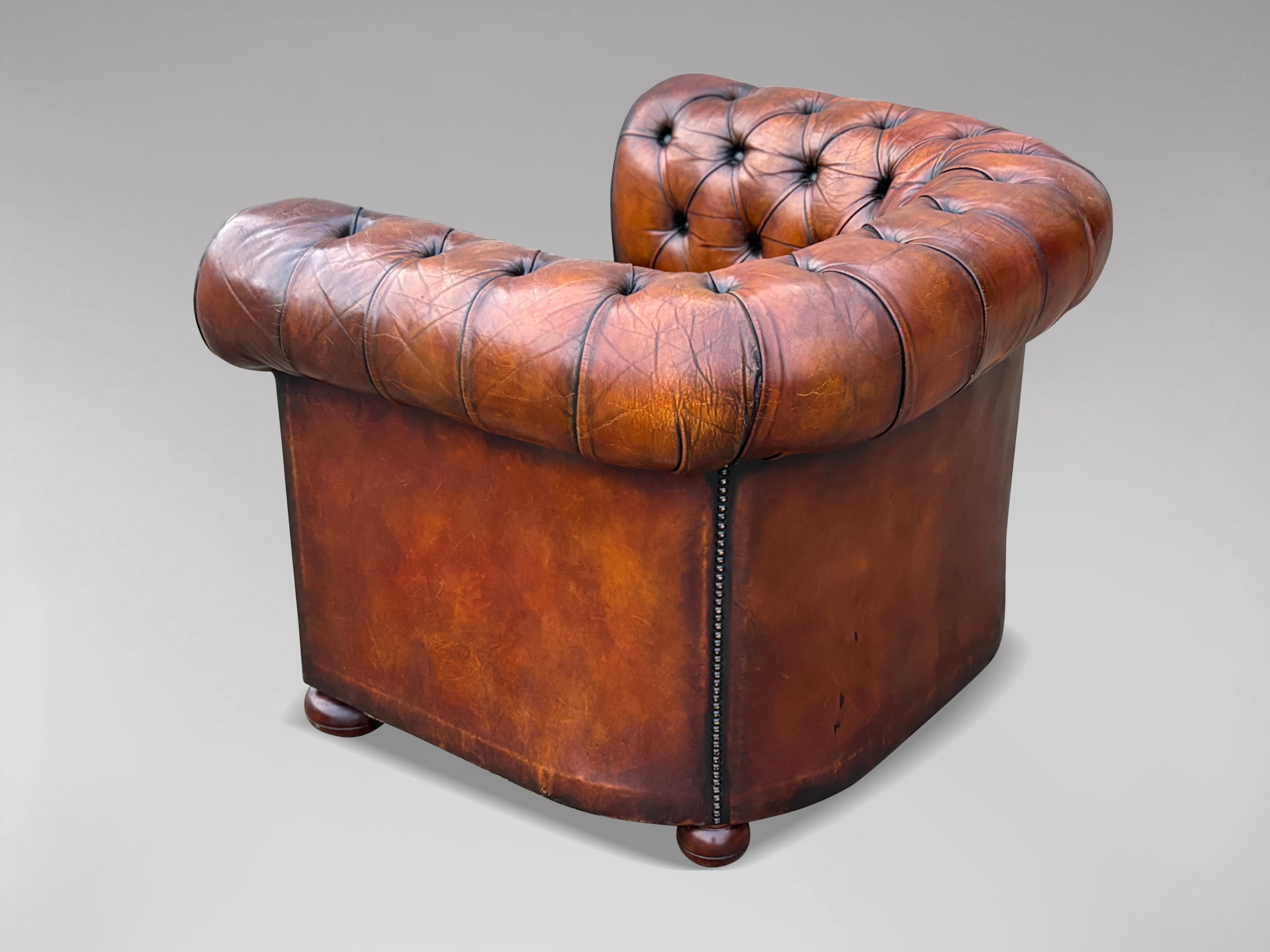 British Stunning Quality Brown Leather 1-Seater Chesterfield Club Chair For Sale