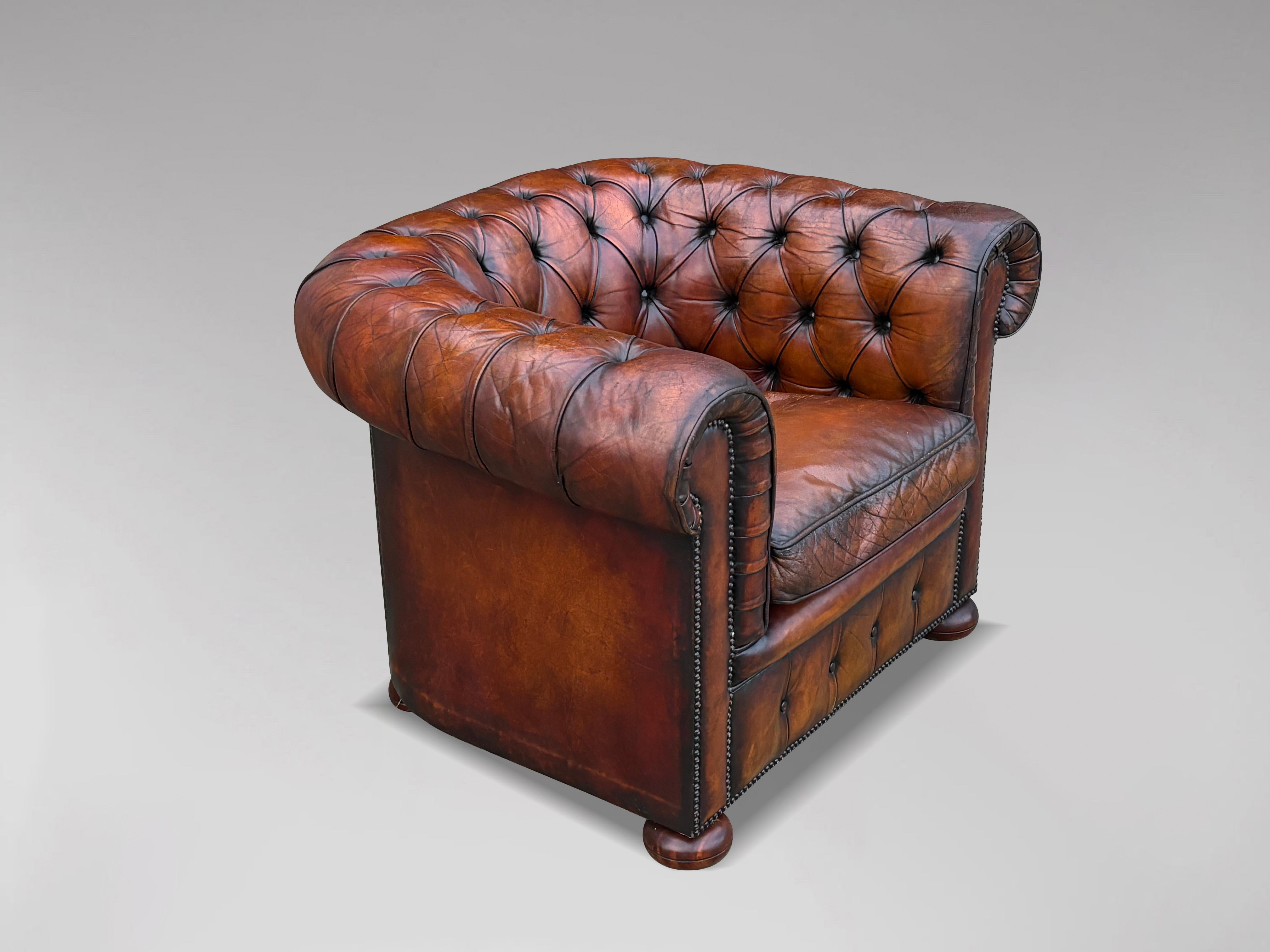 Stunning Quality Brown Leather 1-Seater Chesterfield Club Chair In Good Condition For Sale In Petworth,West Sussex, GB
