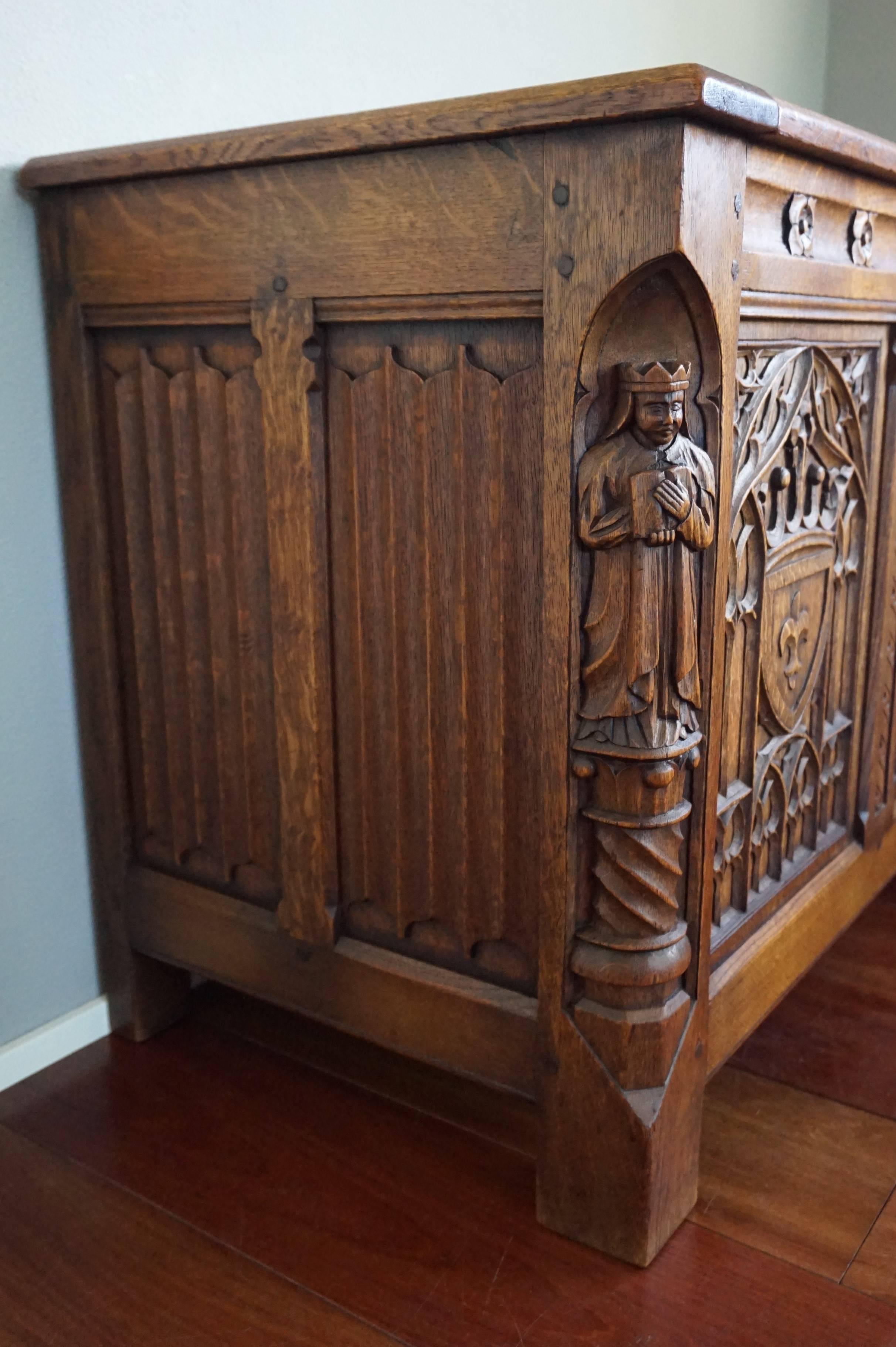 Stunning & Quality Carved Gothic Revival Blanket Chest with Church Window Panels 3