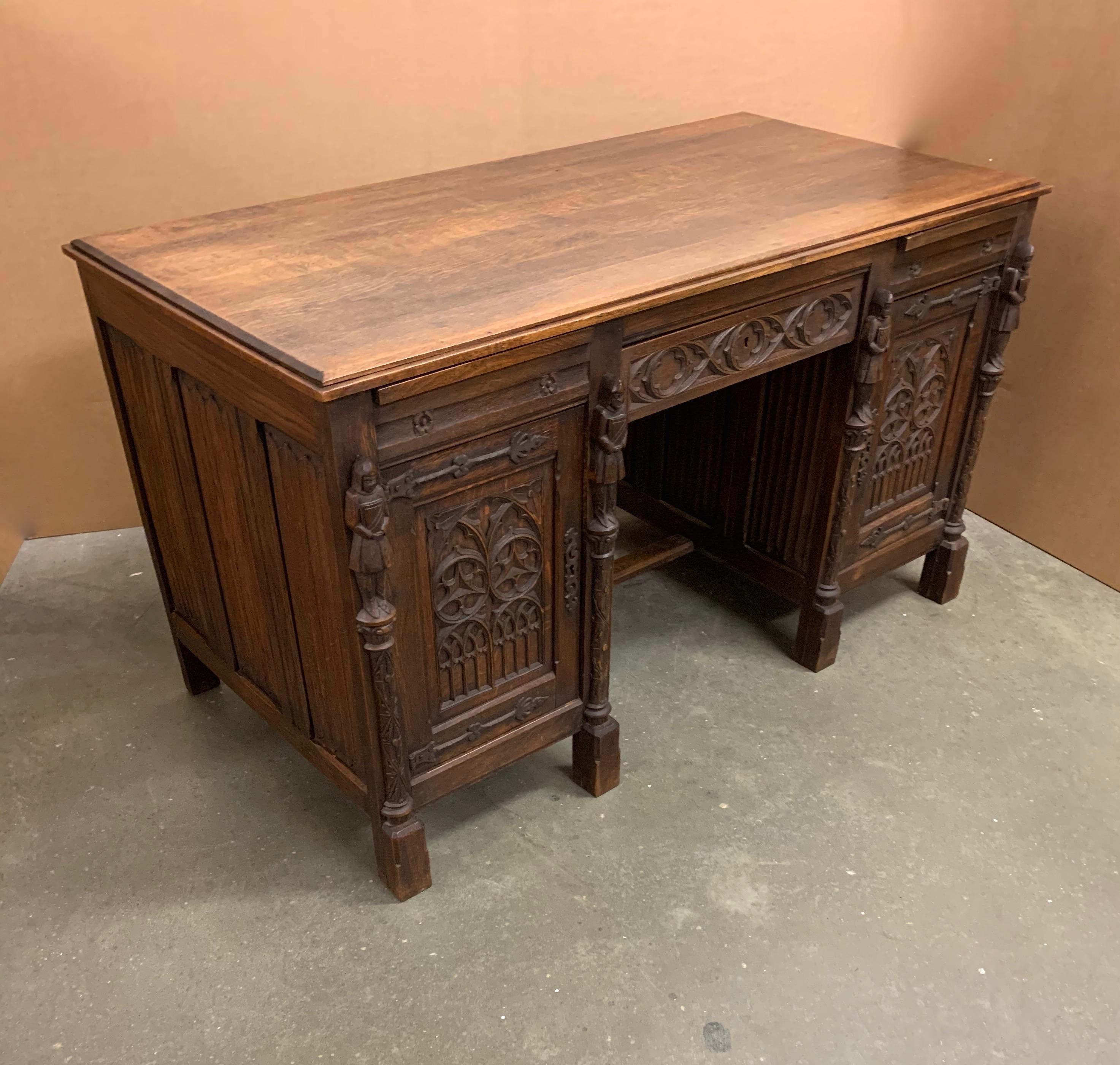 Stunning & Quality Carved Gothic Revival Desk with Church Window Panels & Guards 4