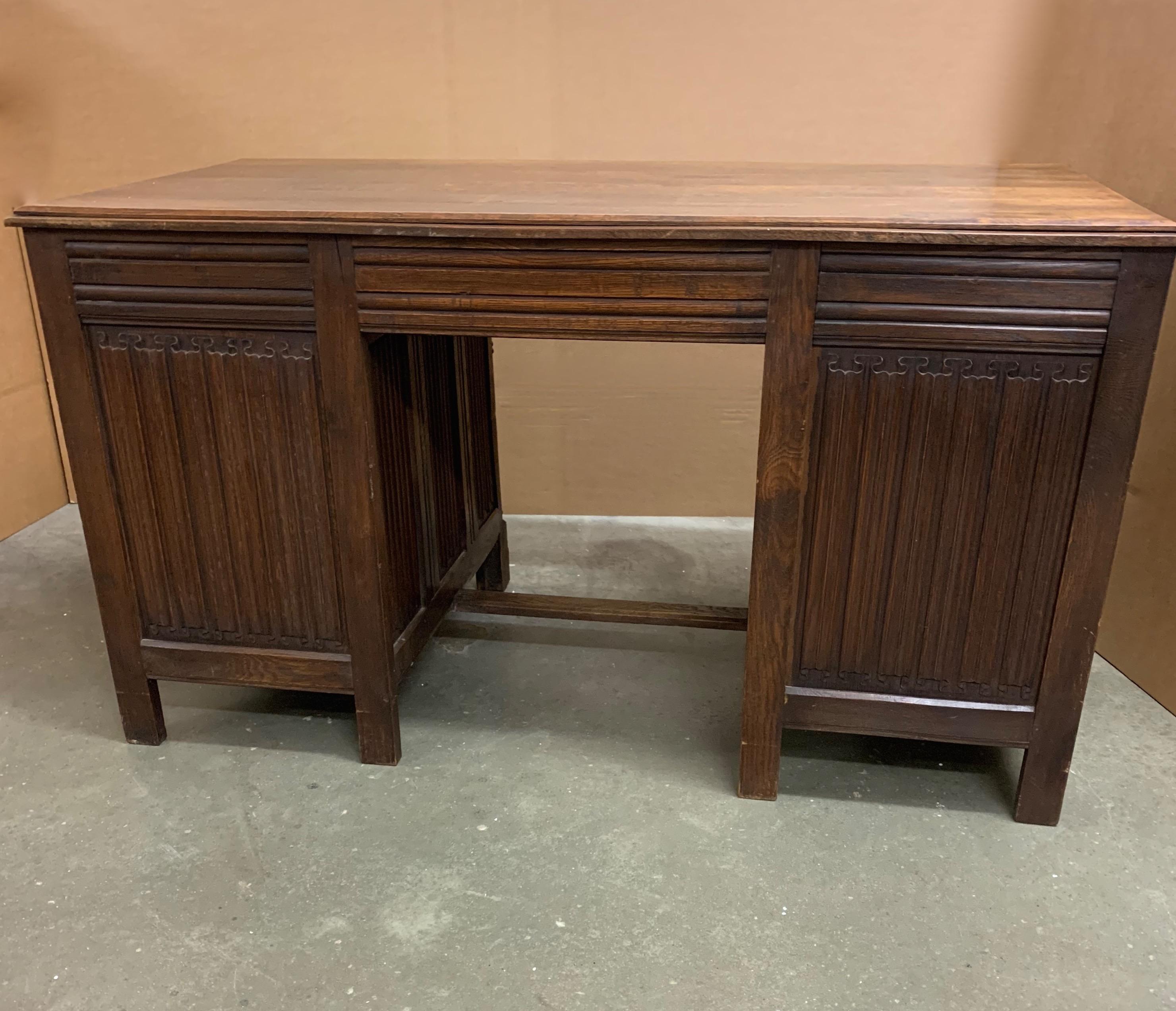 Stunning & Quality Carved Gothic Revival Desk with Church Window Panels & Guards 9