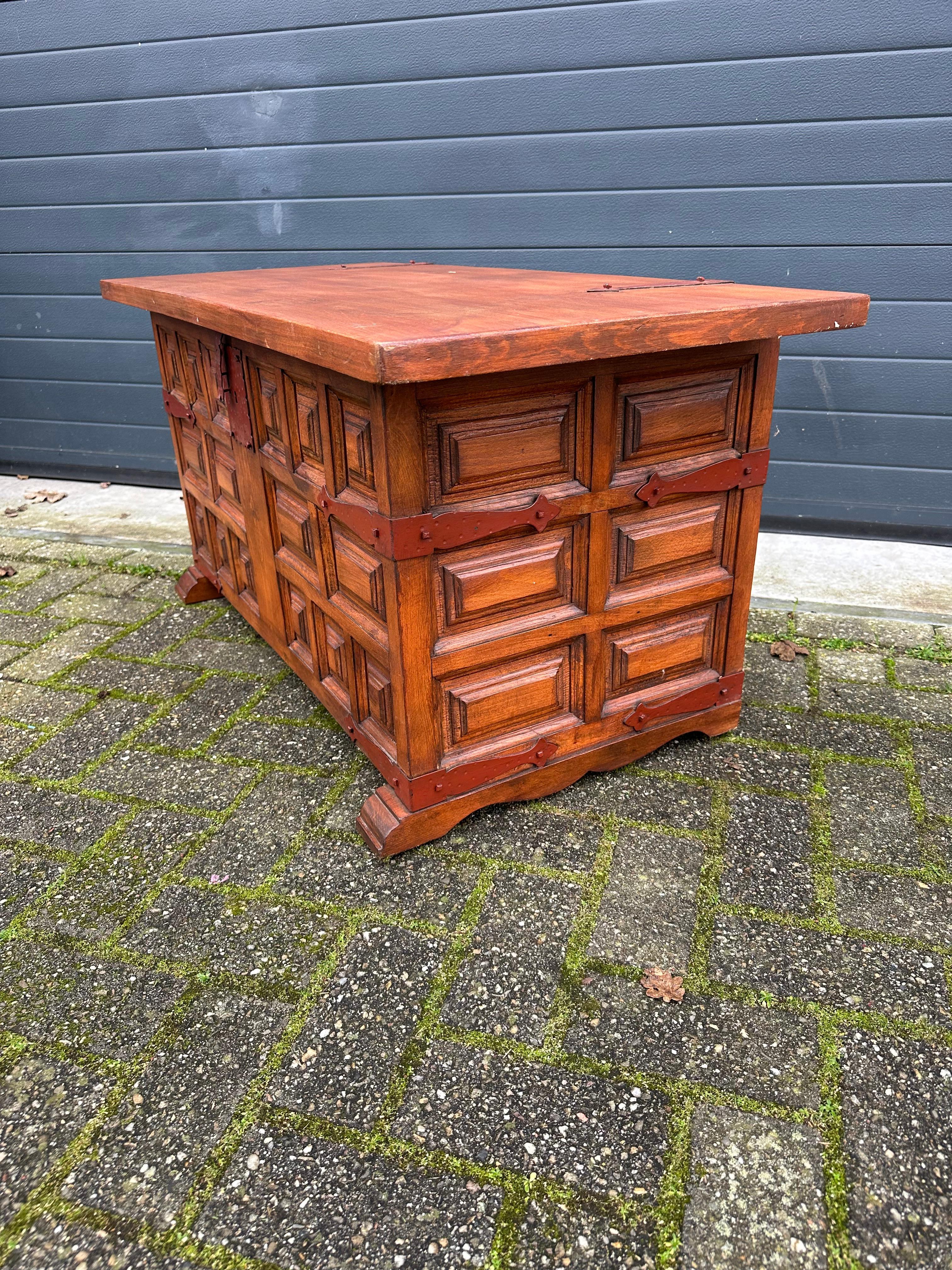 Stunning & Quality Made Spanish Baroque Style, Carved Blanket Chest / Trunk 13
