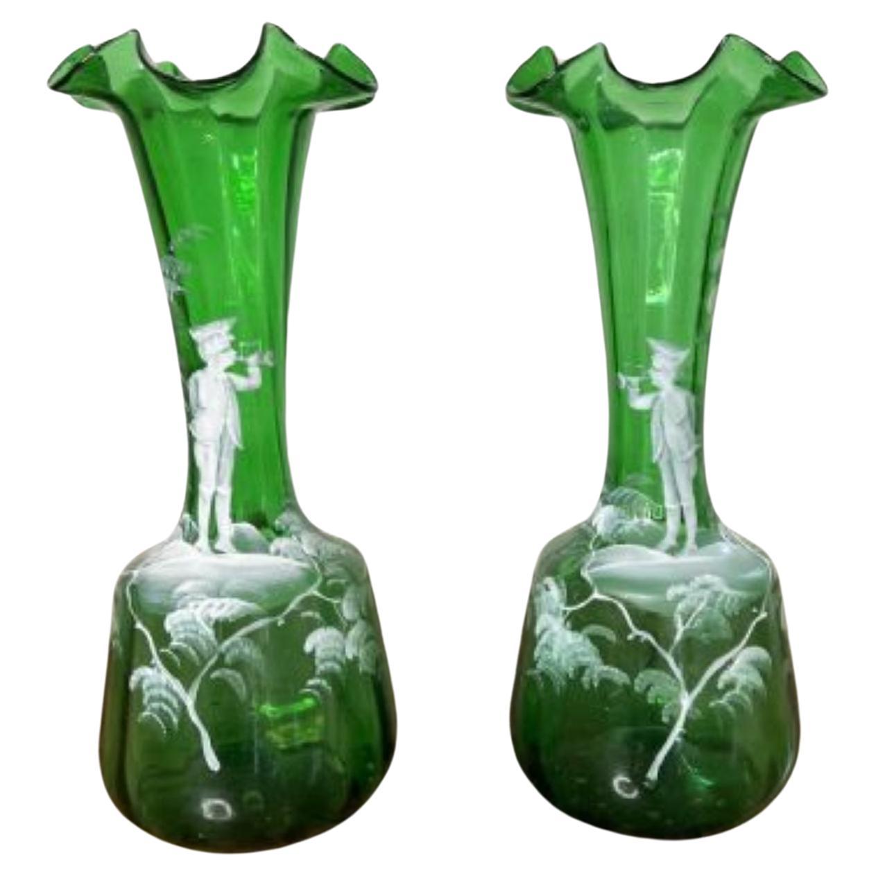 Atemberaubendes Qualitätspaar antiker viktorianischer Mary Gregory-Vasen  im Angebot