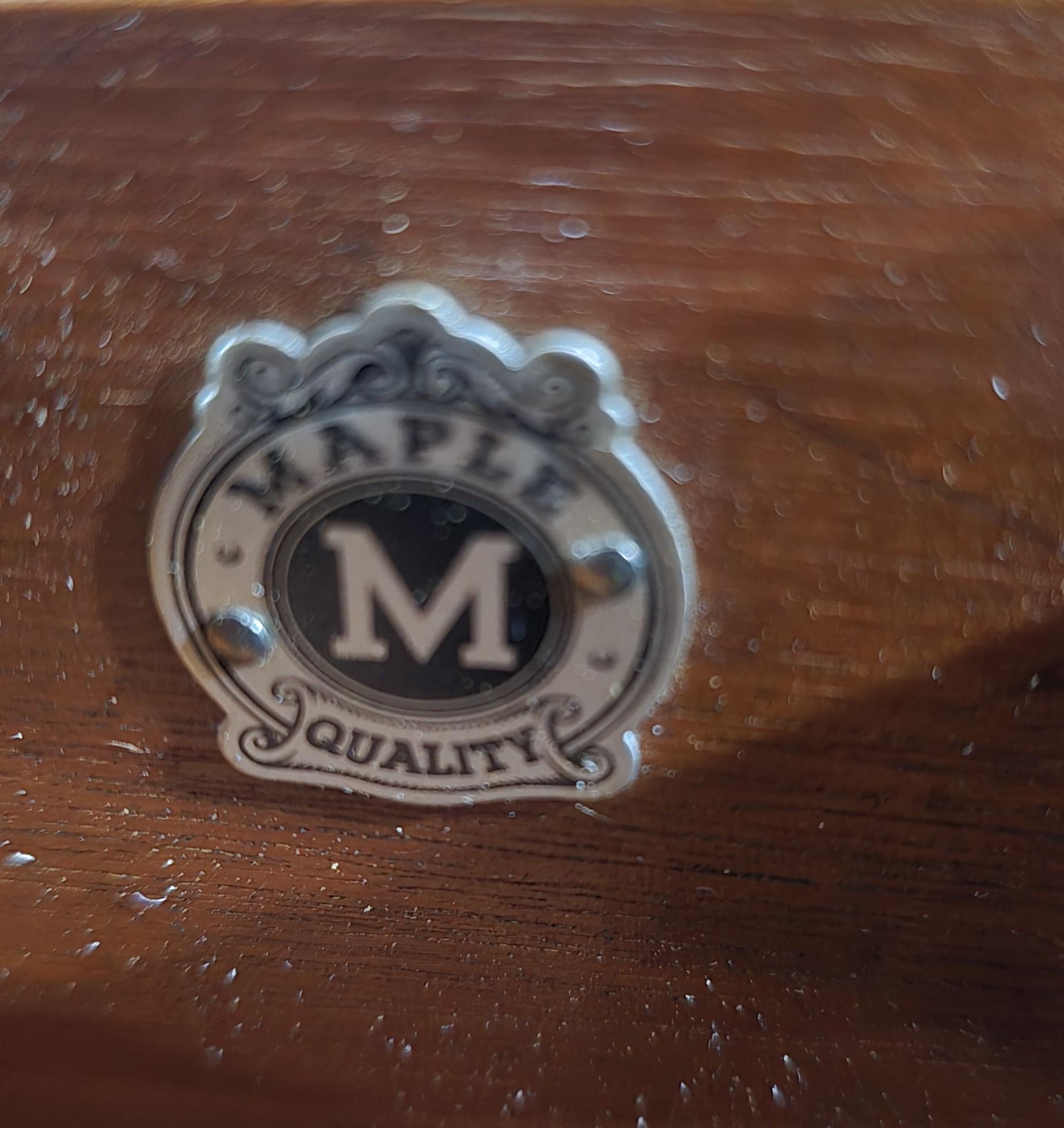 Stunning Queen Anne Burr Walnut Dressing Table For Sale 6