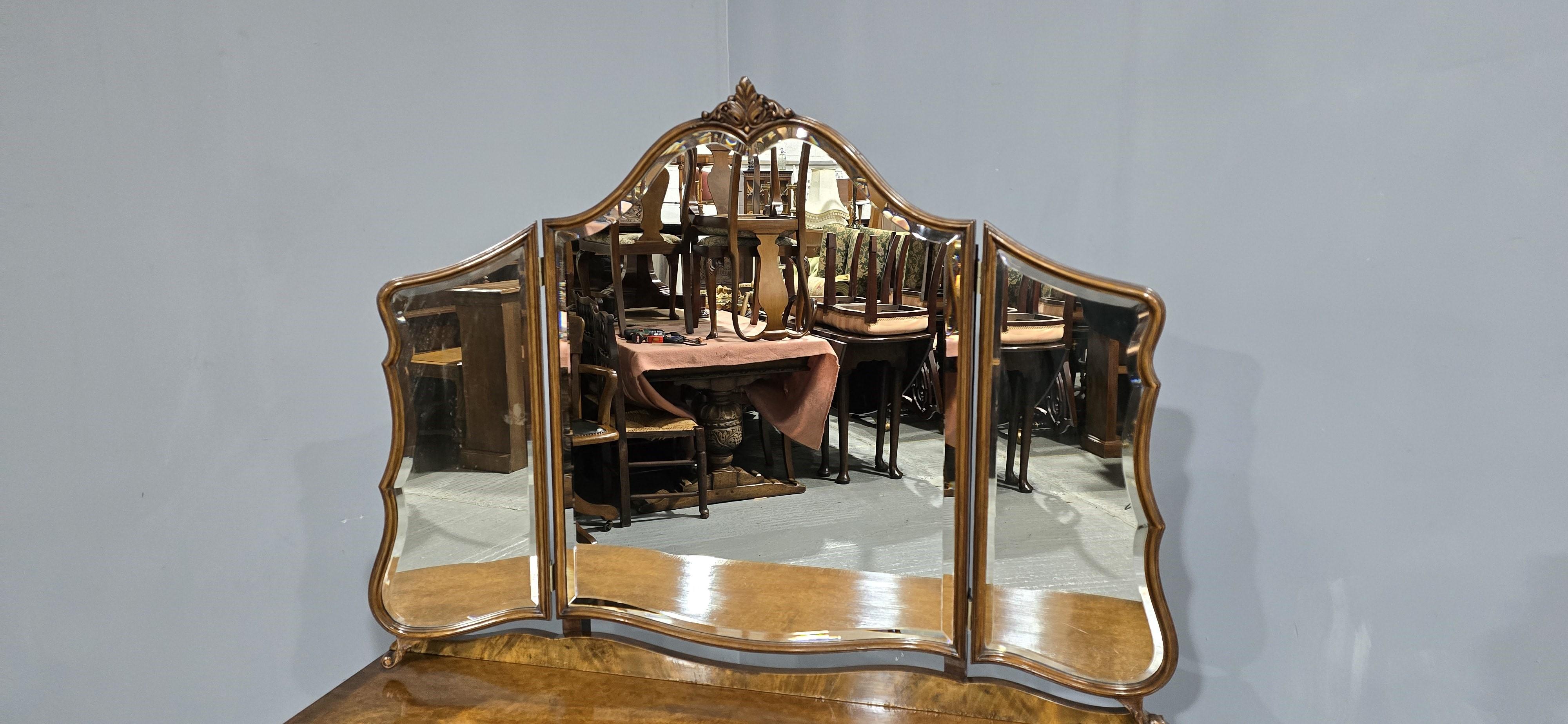 Burl Stunning Queen Anne Burr Walnut Dressing Table For Sale
