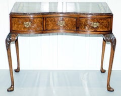 Stunning Queen Anne Pad Foot Walnut Writing Hall Console Table Desk Leather Top
