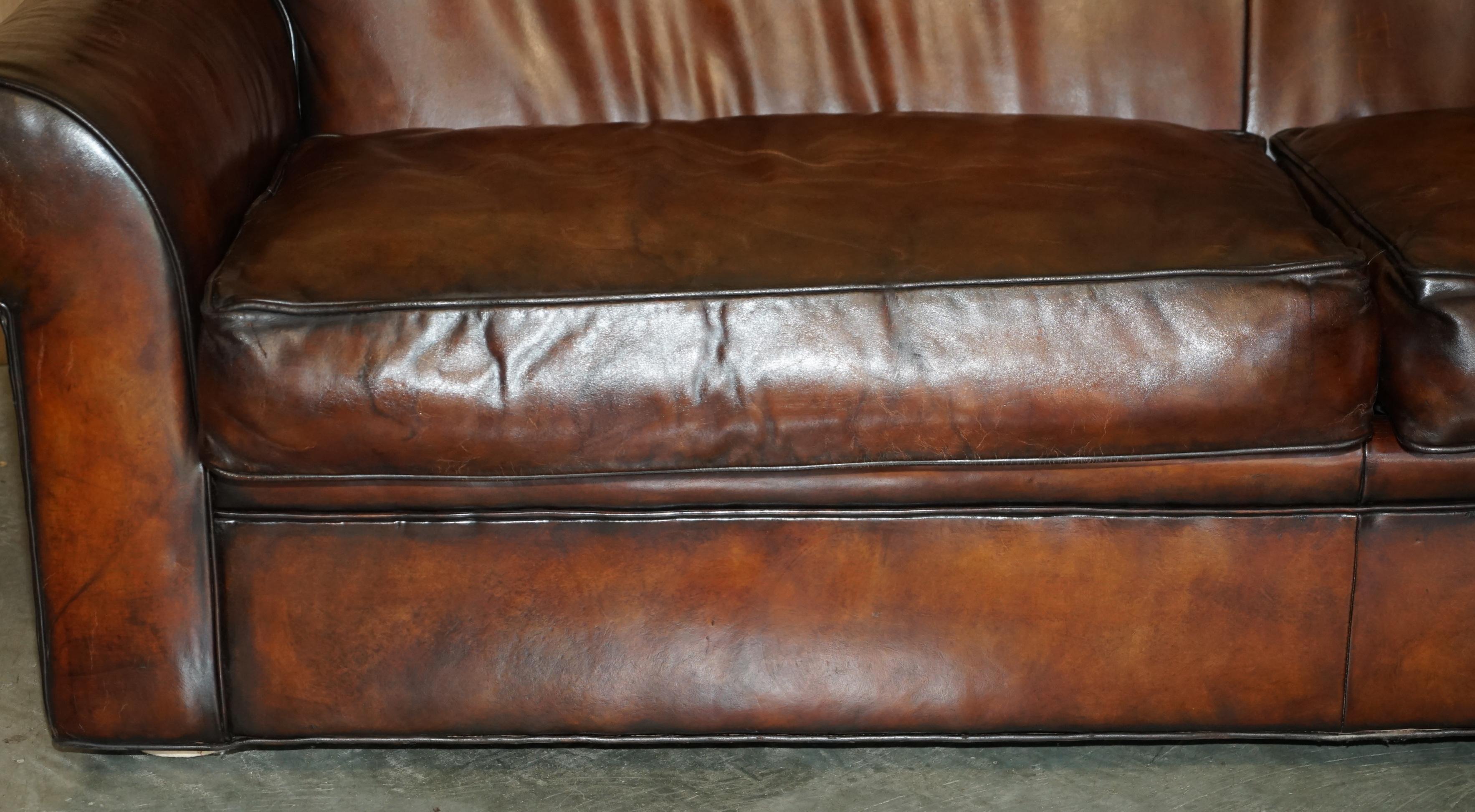 STUNNiNG RALPH LAUREN FULLY RESTORED HERITAGE BROWN LEATHER SOFA For Sale 3