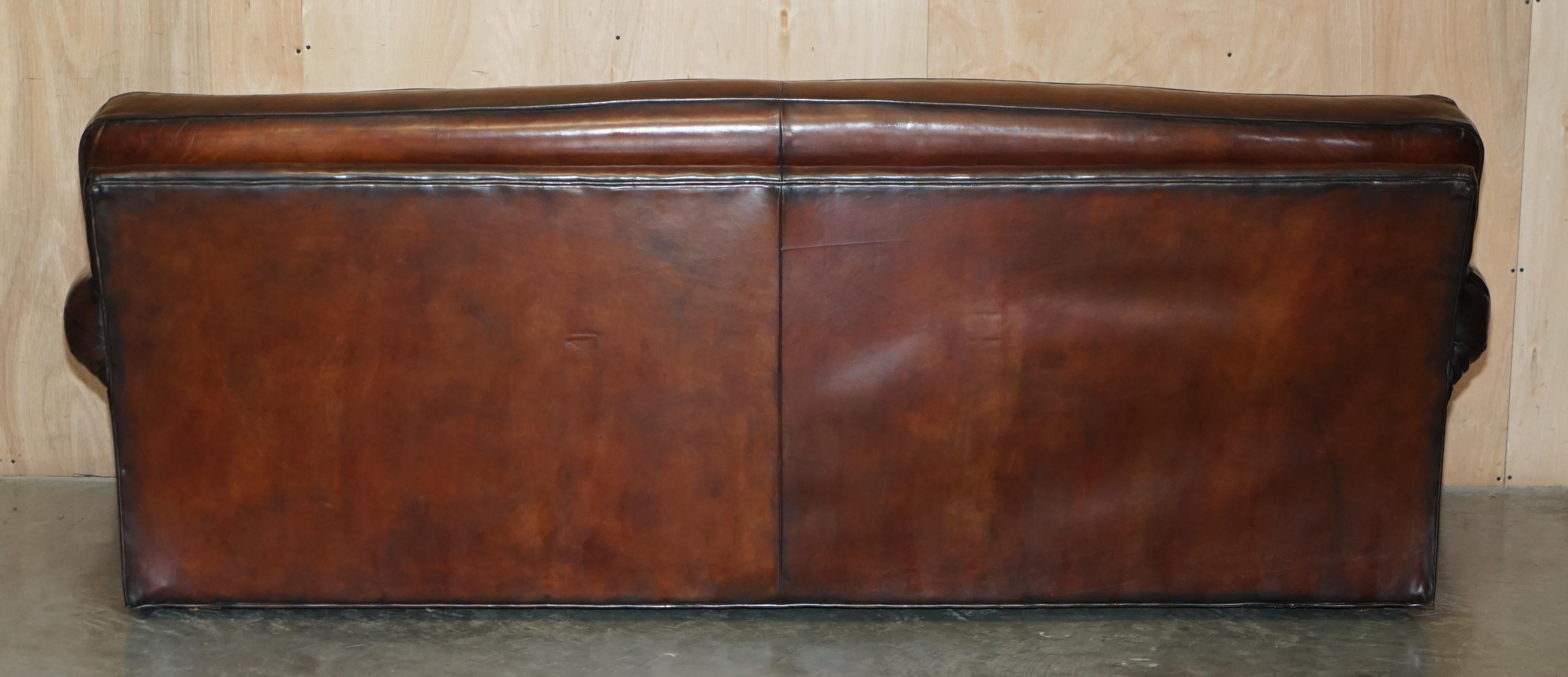 STUNNiNG RALPH LAUREN FULLY RESTORED HERITAGE BROWN LEATHER SOFA For Sale 9