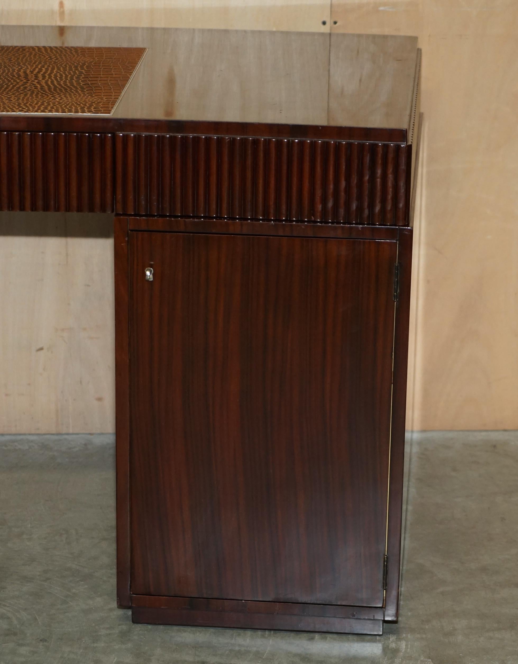 STUNNiNG RALPH LAUREN HARDWOOD & CROCODILE LEATHER FRENCH ART DECO CURVED DESK In Good Condition In West Sussex, Pulborough