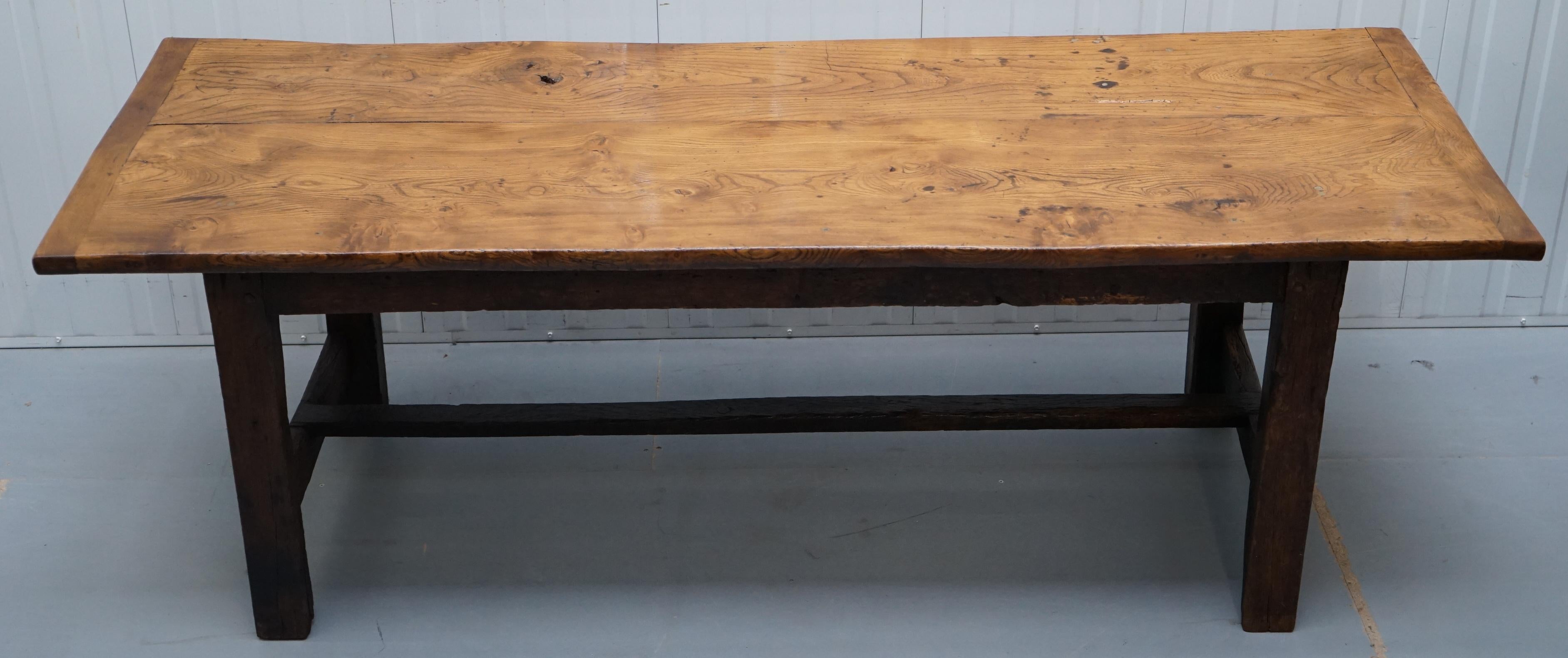 Georgian Stunning Rare 18th Century Solid Elm 2 Plank Top Refectory Dining Table Seats