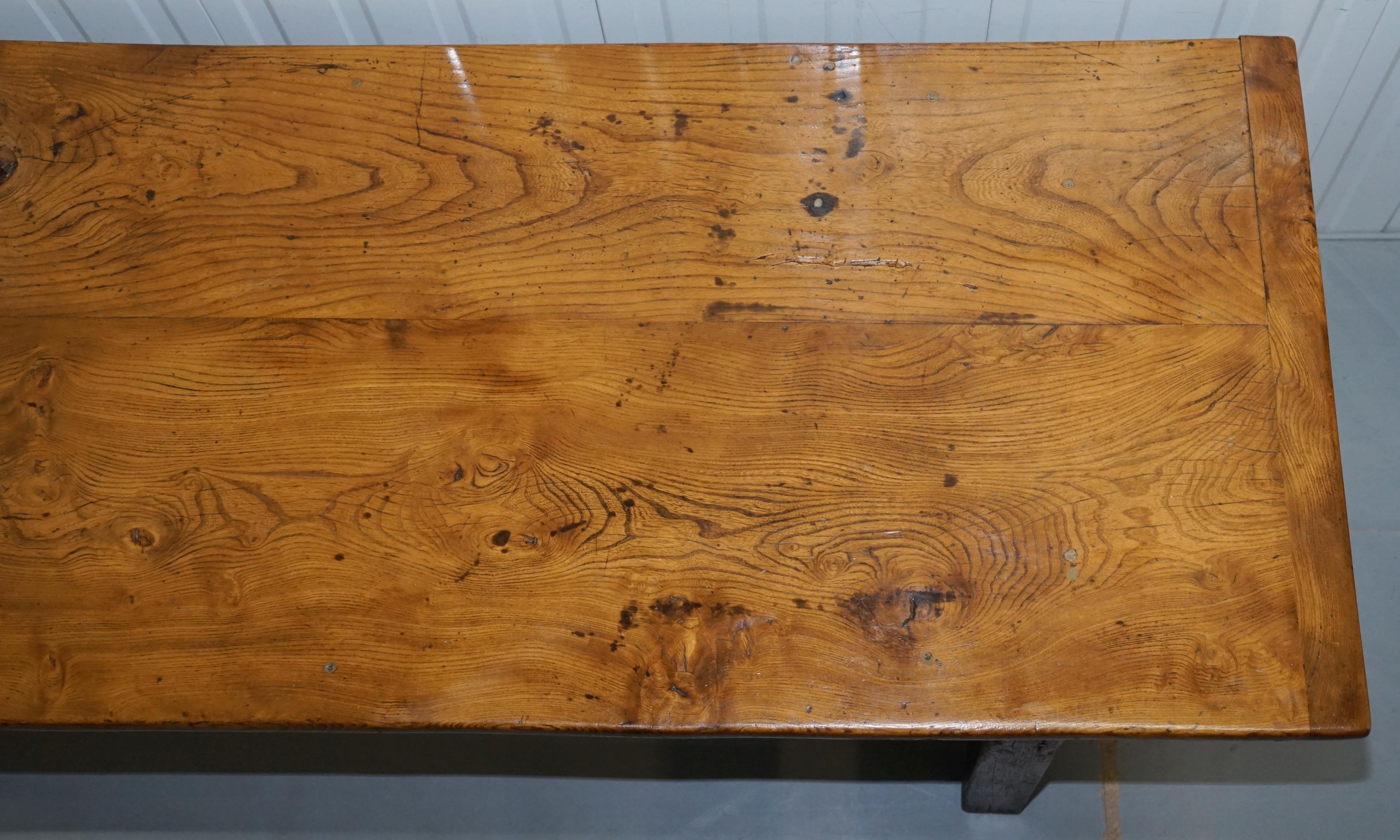 Stunning Rare 18th Century Solid Elm 2 Plank Top Refectory Dining Table Seats 1