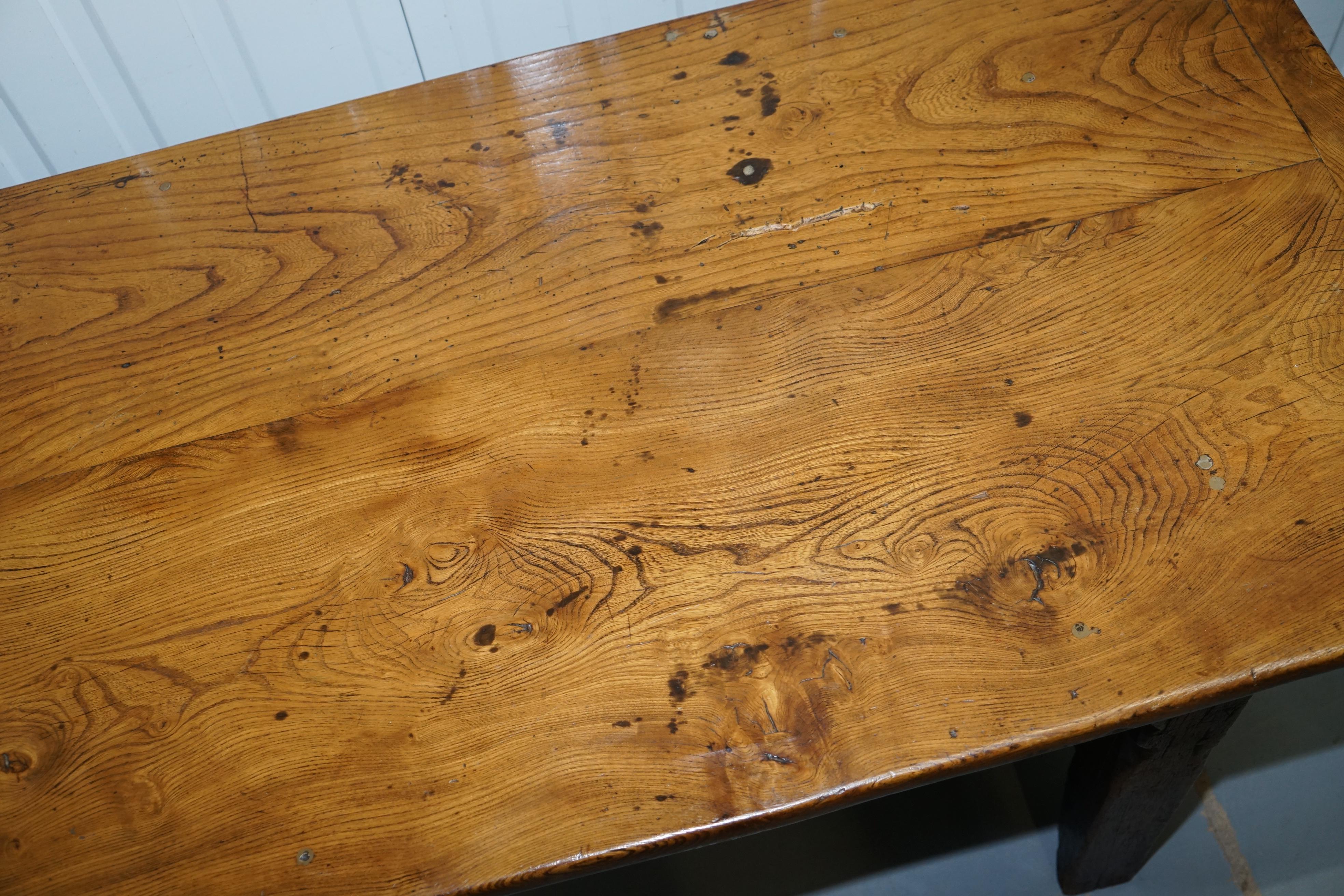 Stunning Rare 18th Century Solid Elm 2 Plank Top Refectory Dining Table Seats 3