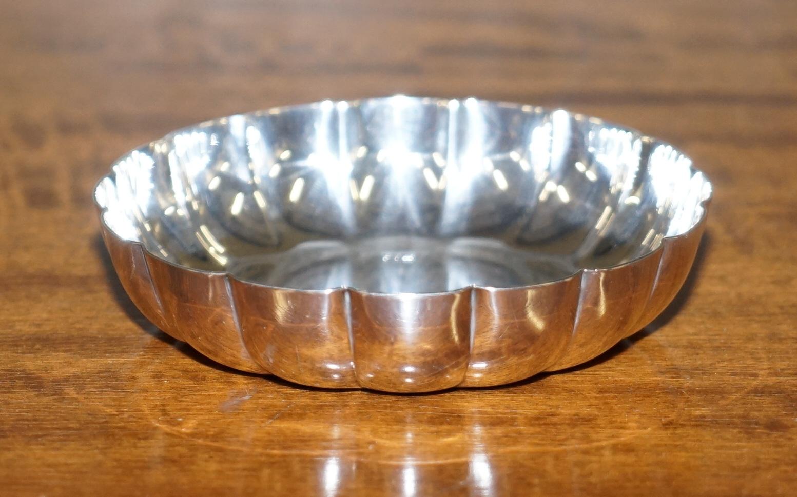 Stunning Rare 1979 Solid Sterling Silver Strawberry Dish or Bowl from Sheffield For Sale 4