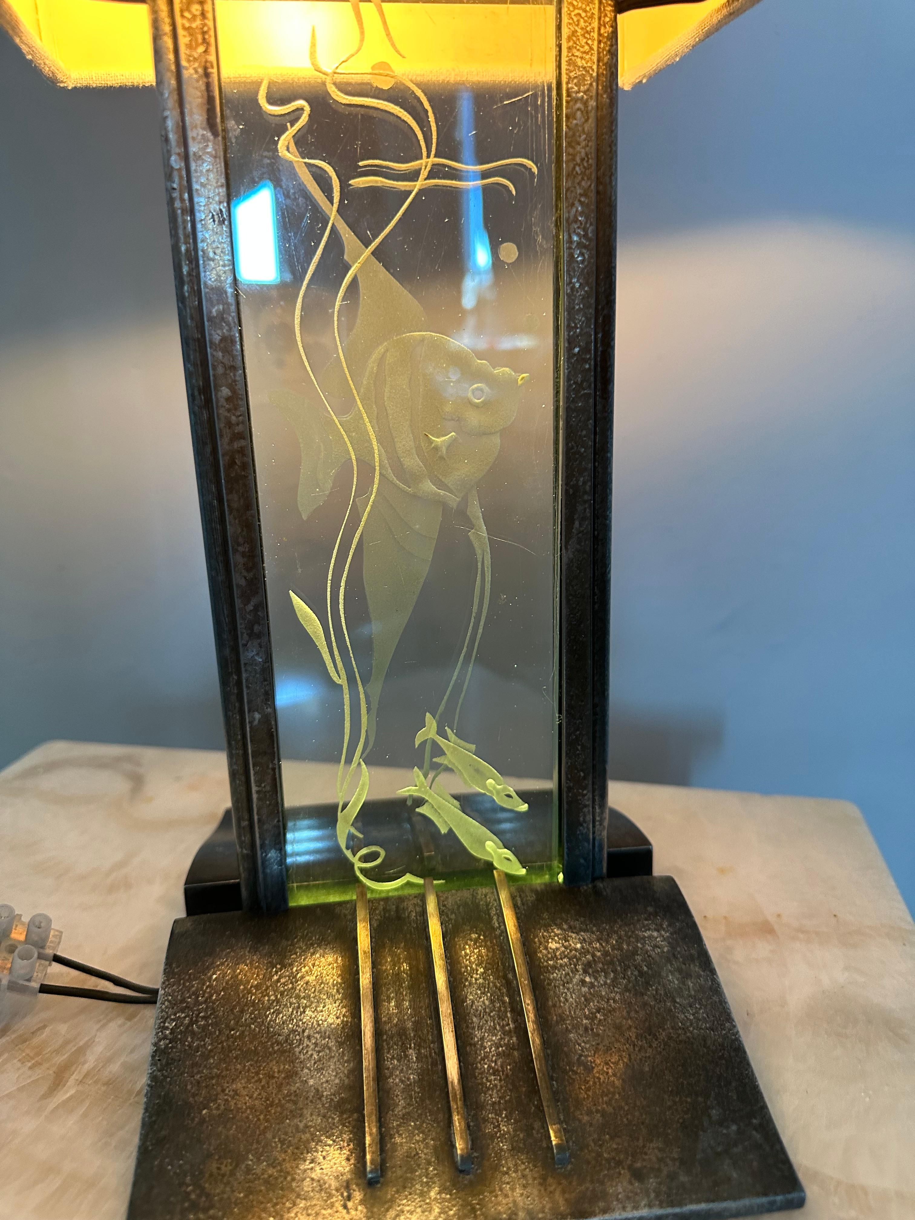 Stunning & Rare Art Deco Etched Glass & Metal Moonfish Theme Aquarium Table Lamp For Sale 12