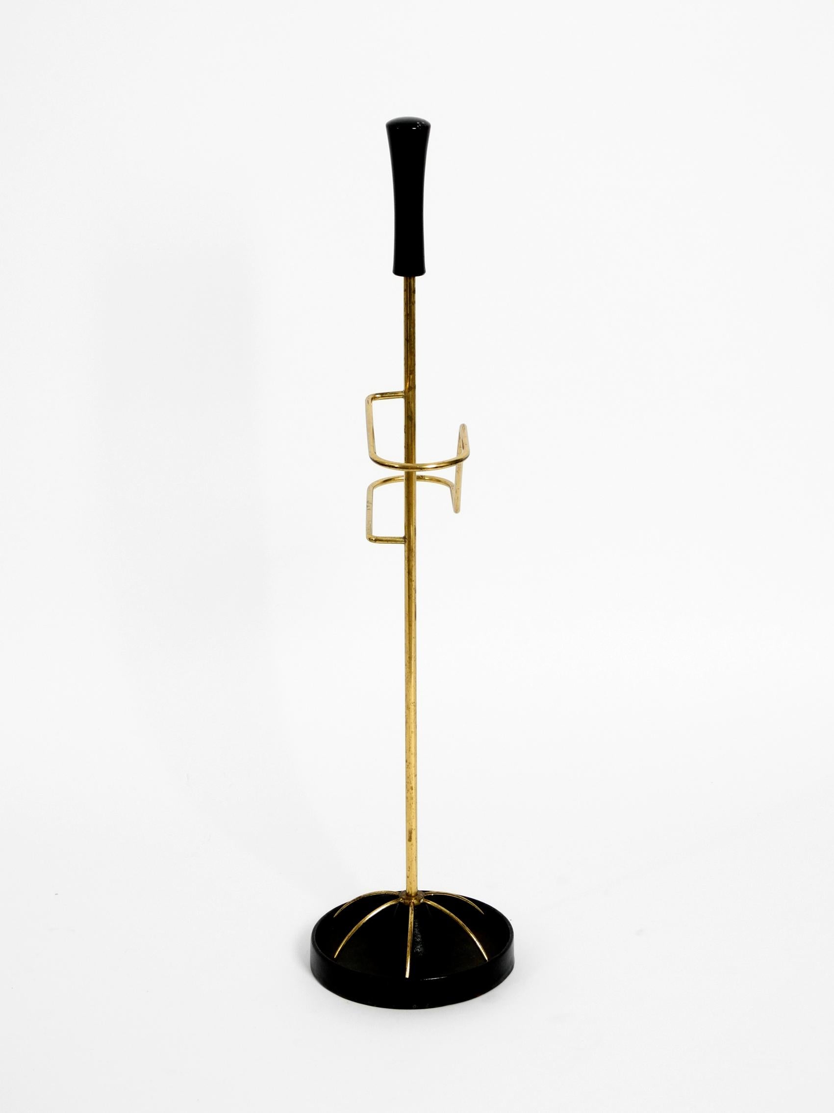 Stunning Rare Mid-Century Modern Brass Umbrella Stand In Good Condition For Sale In München, DE