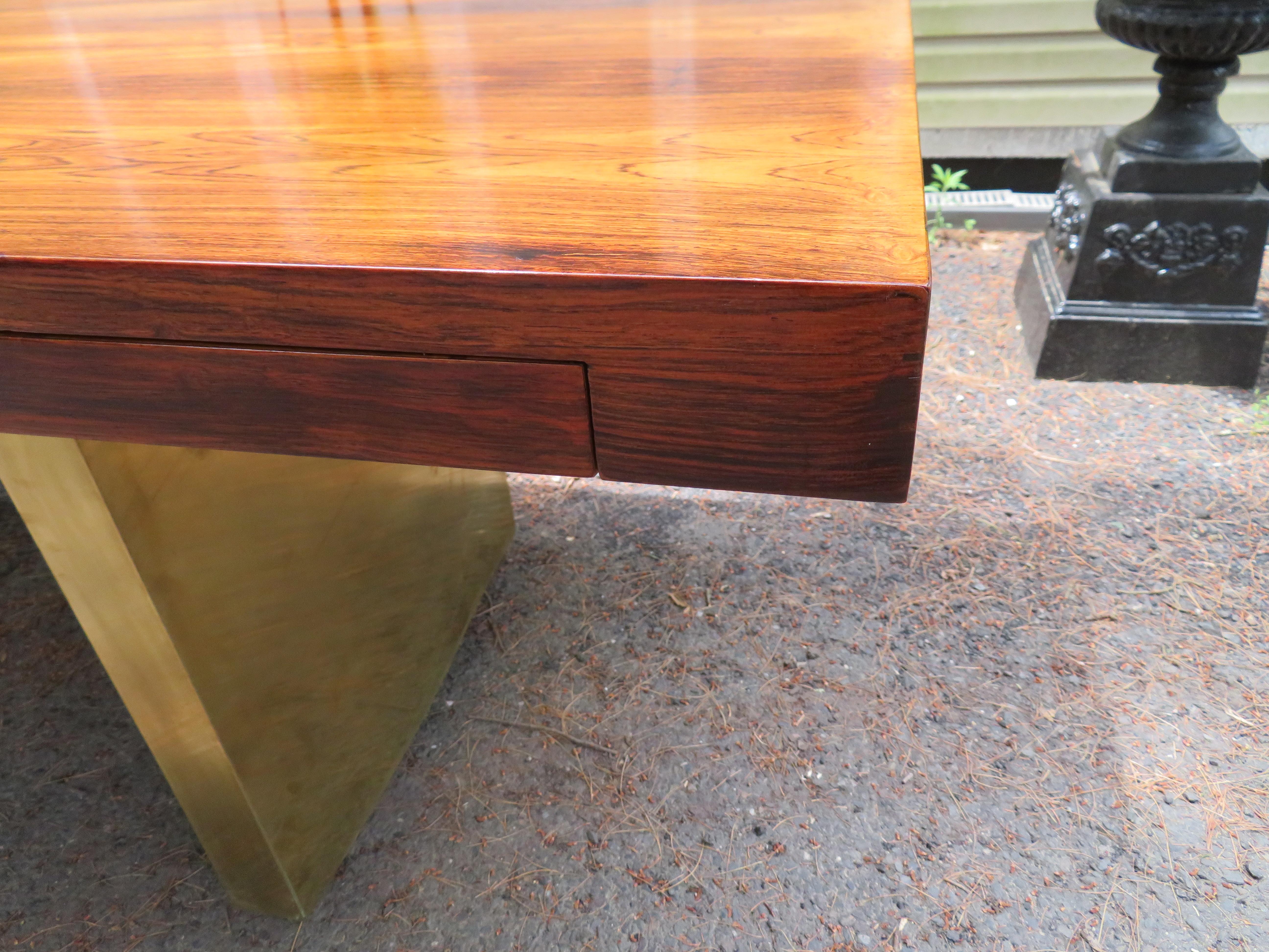 Stunning Rare Rosewood and Brass Platform Desk by Roger Sprunger for Dunbar For Sale 4