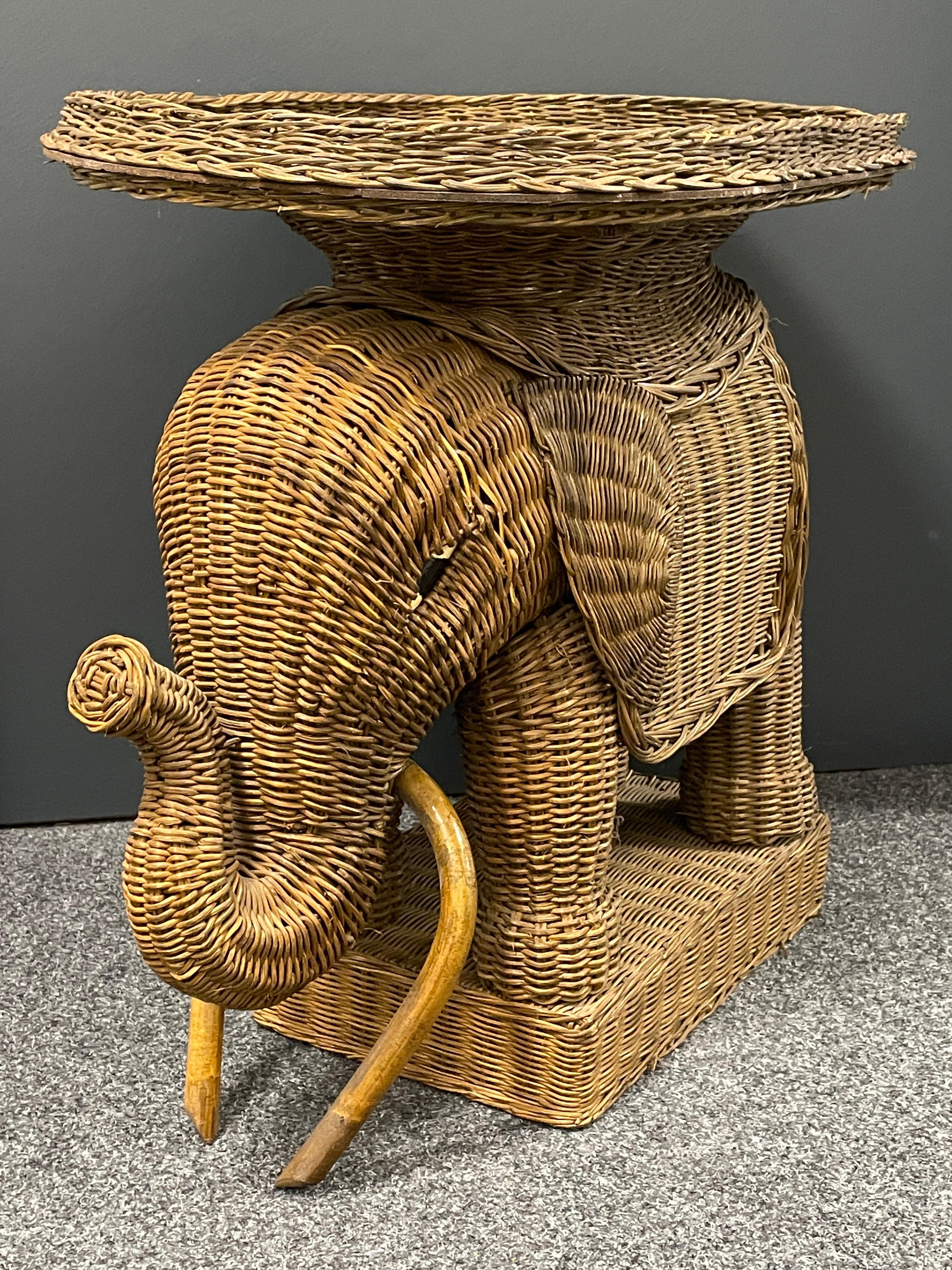 Hand-Crafted Stunning Rattan Wicker Elephant Side Table with Large Tray, France, 1960s