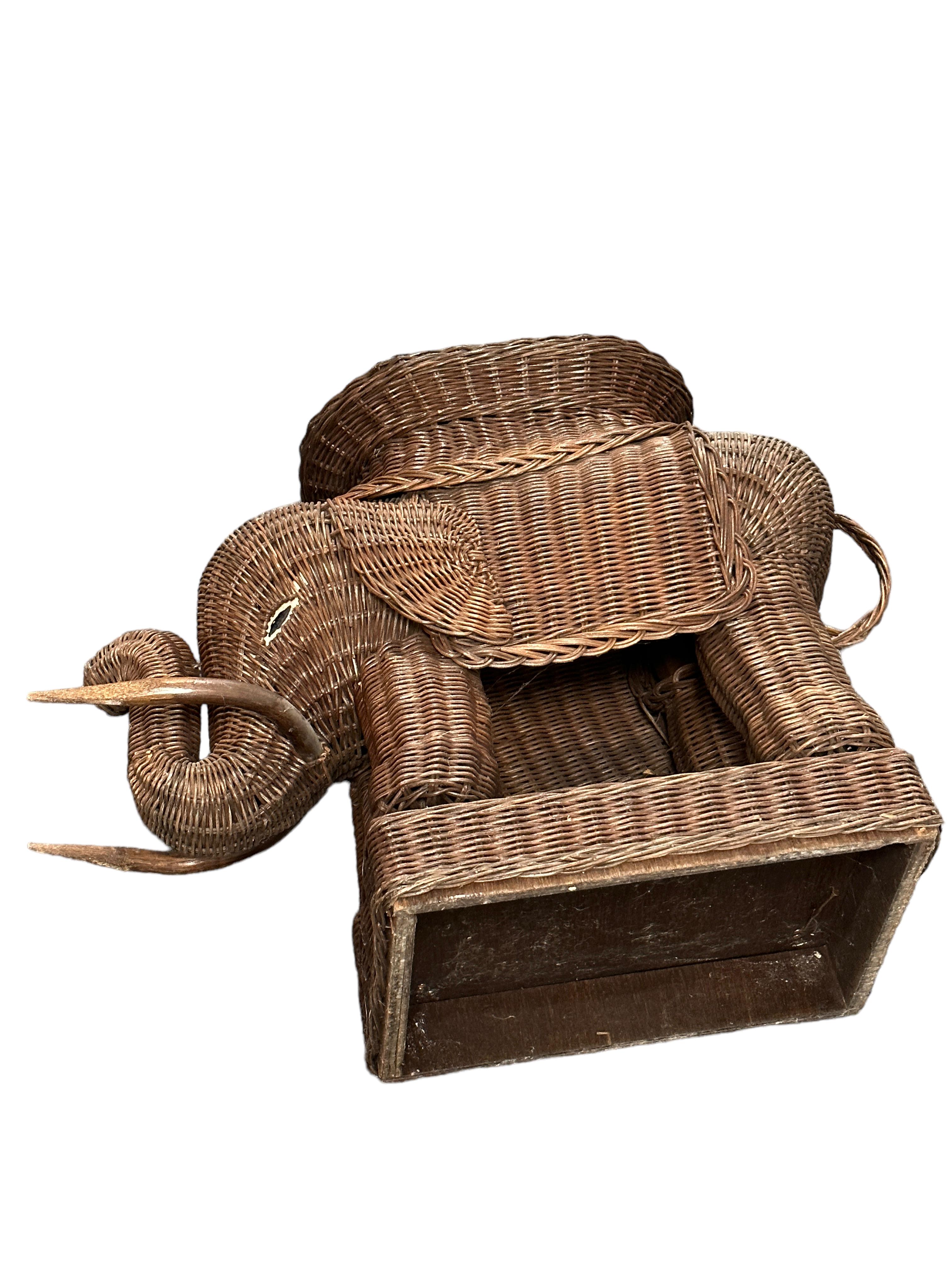 Stunning Rattan Wicker Elephant Side Table with Tray, France, 1960s For Sale 5