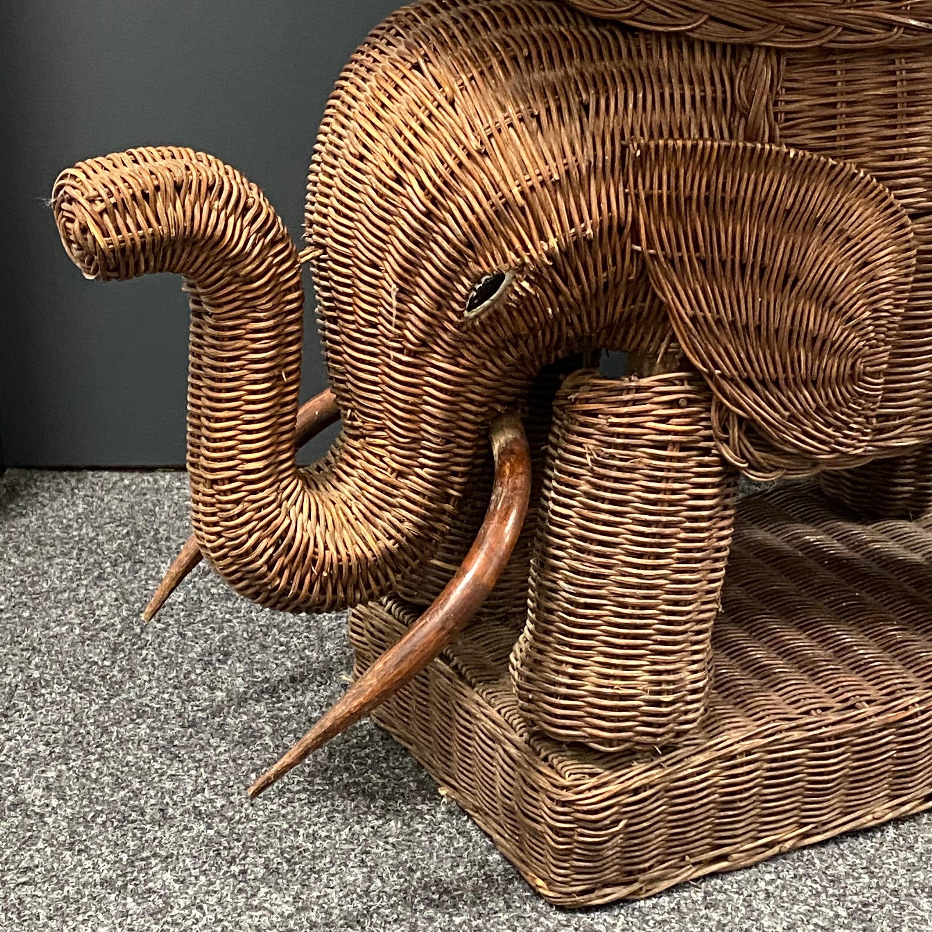Hollywood Regency Stunning Rattan Wicker Elephant Side Table with Tray, France, 1960s