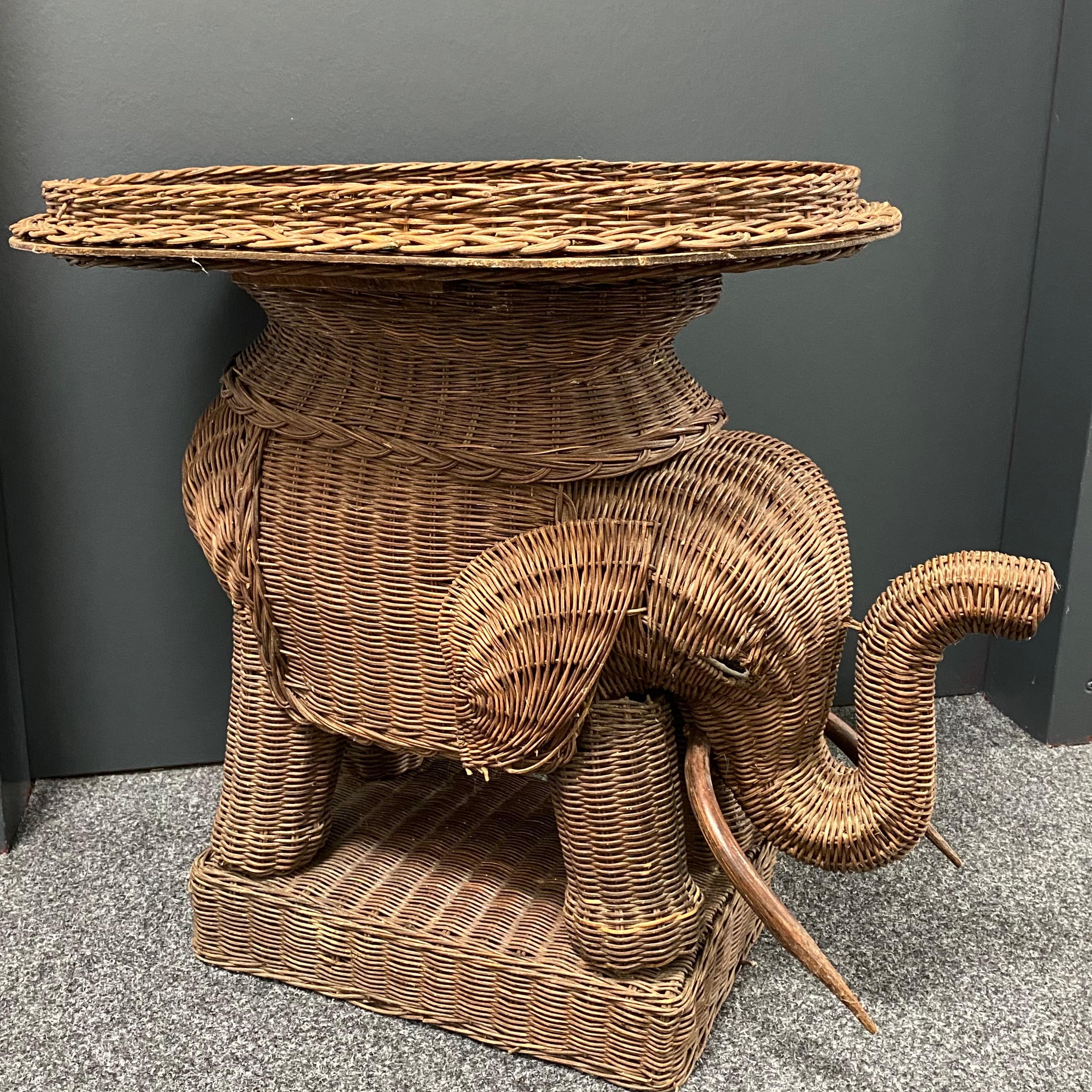 Mid-20th Century Stunning Rattan Wicker Elephant Side Table with Tray, France, 1960s