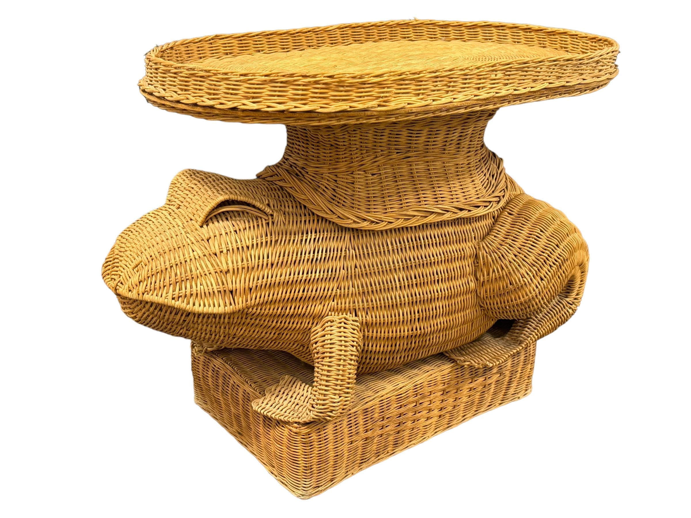 Italian Stunning Rattan Wicker Frog Side Table with Tray, Italy, 1960s