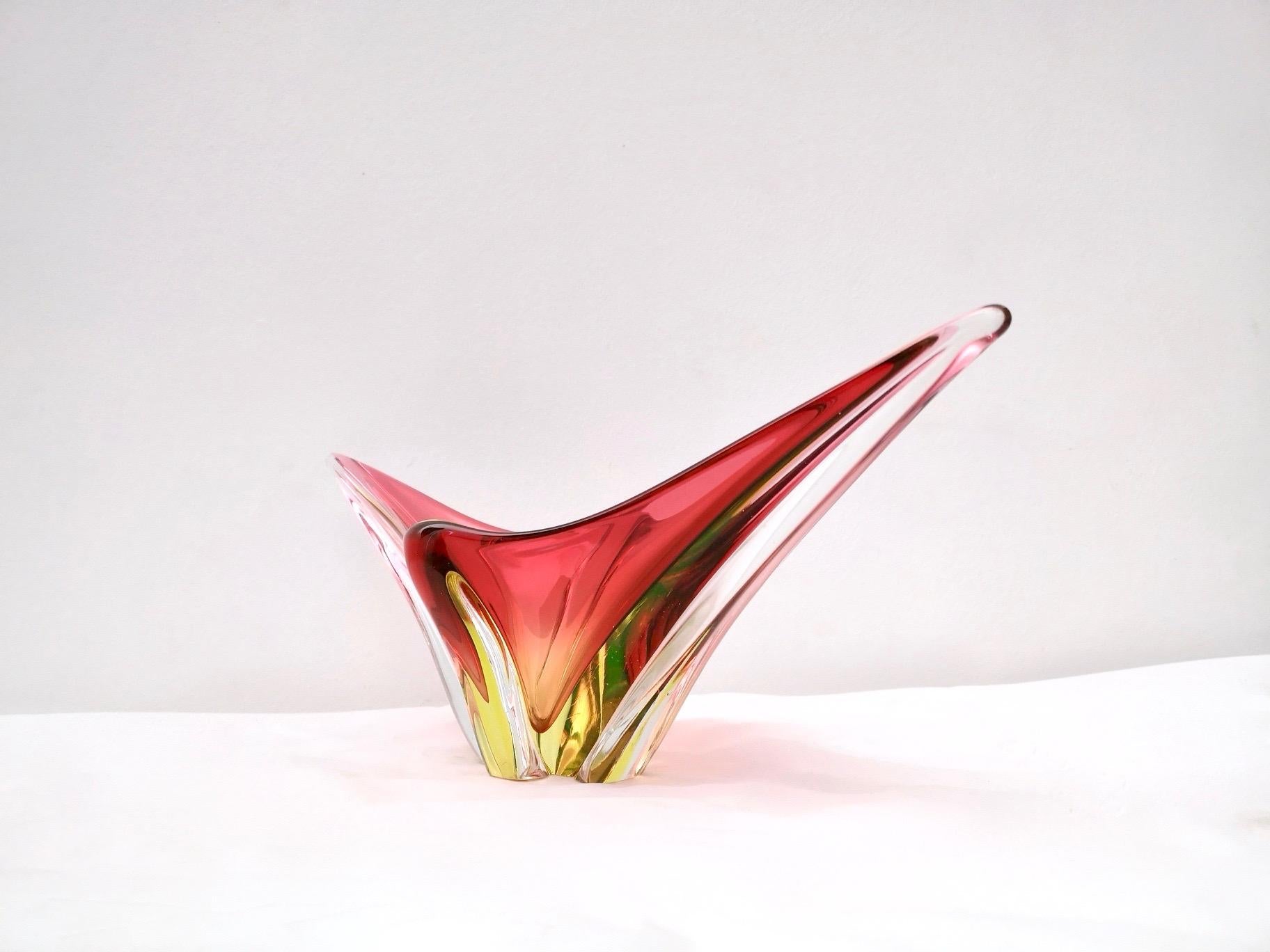 Stunning Red and Yellow Murano Glass Vase or Centerpiece, Italy, 1950s In Excellent Condition In Bresso, Lombardy