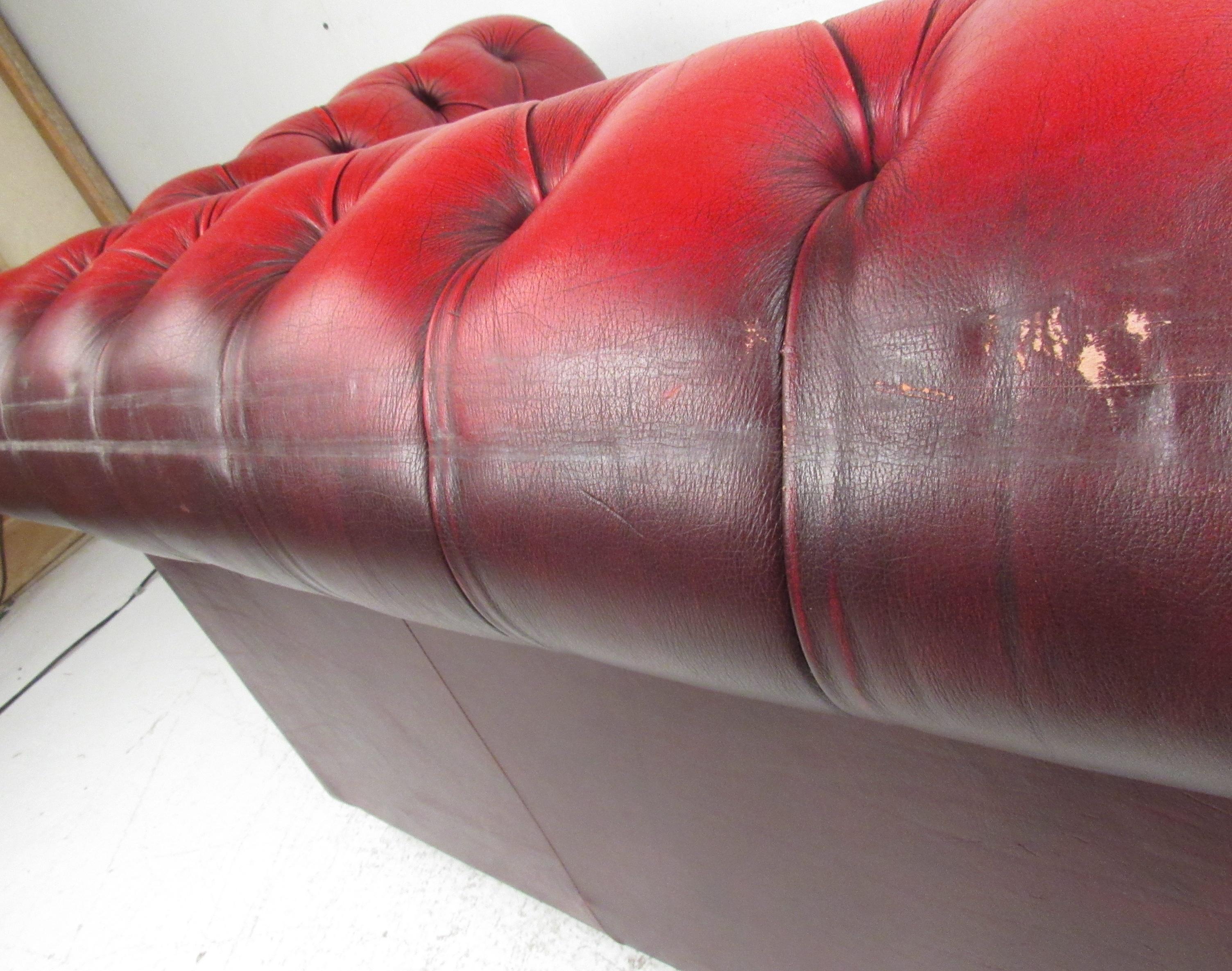 Stunning Red Leather Mid-Century Chesterfield Sofa In Good Condition In Brooklyn, NY