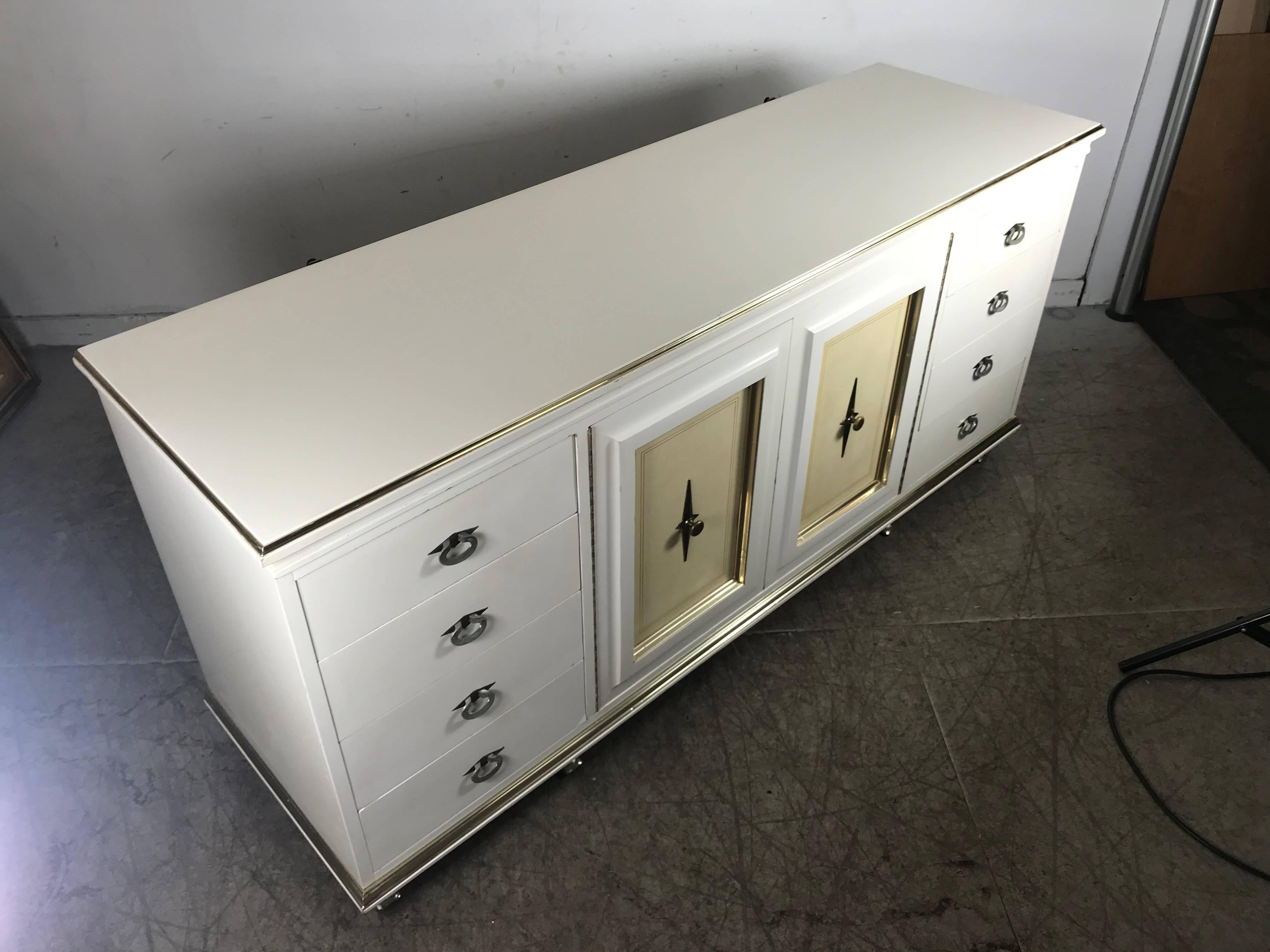 Mid-20th Century Stunning Regency Chest or Buffet by American of Martinsville in Cream Lacquer For Sale