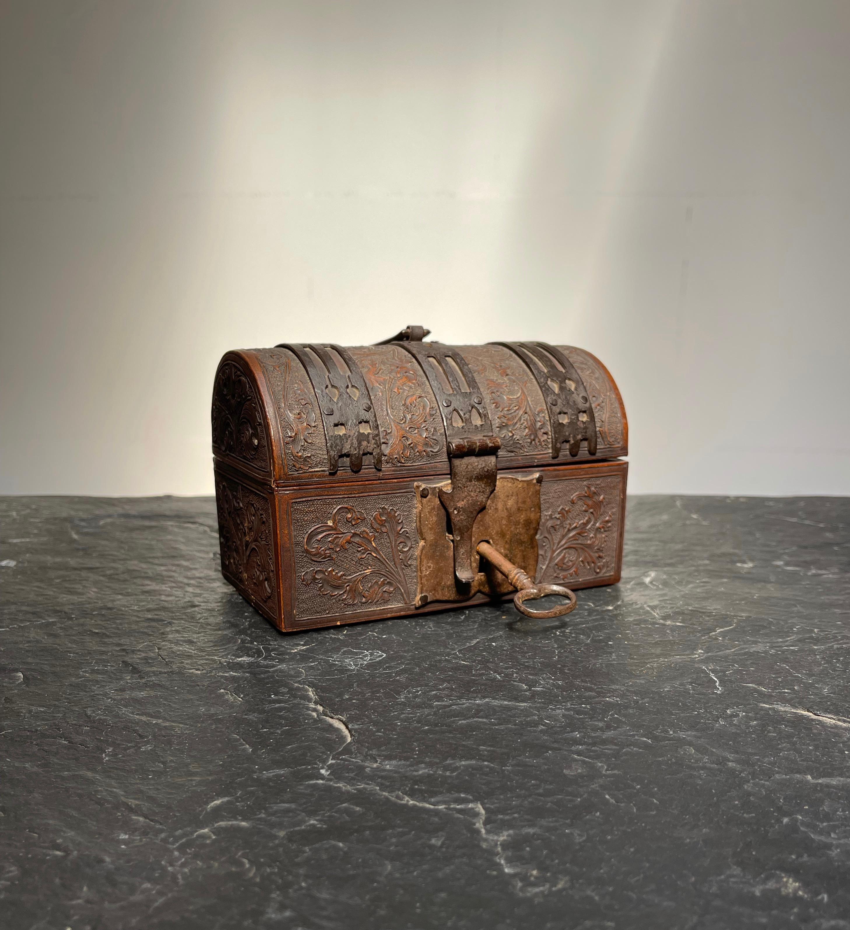 Italian Stunning Renaissance Revival Nuptial Casket / Box, Great Patina, Lock and Key