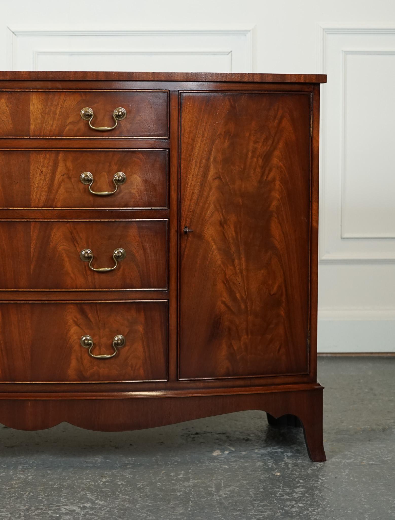 STUNNING REPRODUX BEVAN FUNNELL SIDEBOARD WiTH DRAWERS J1 In Good Condition In Pulborough, GB