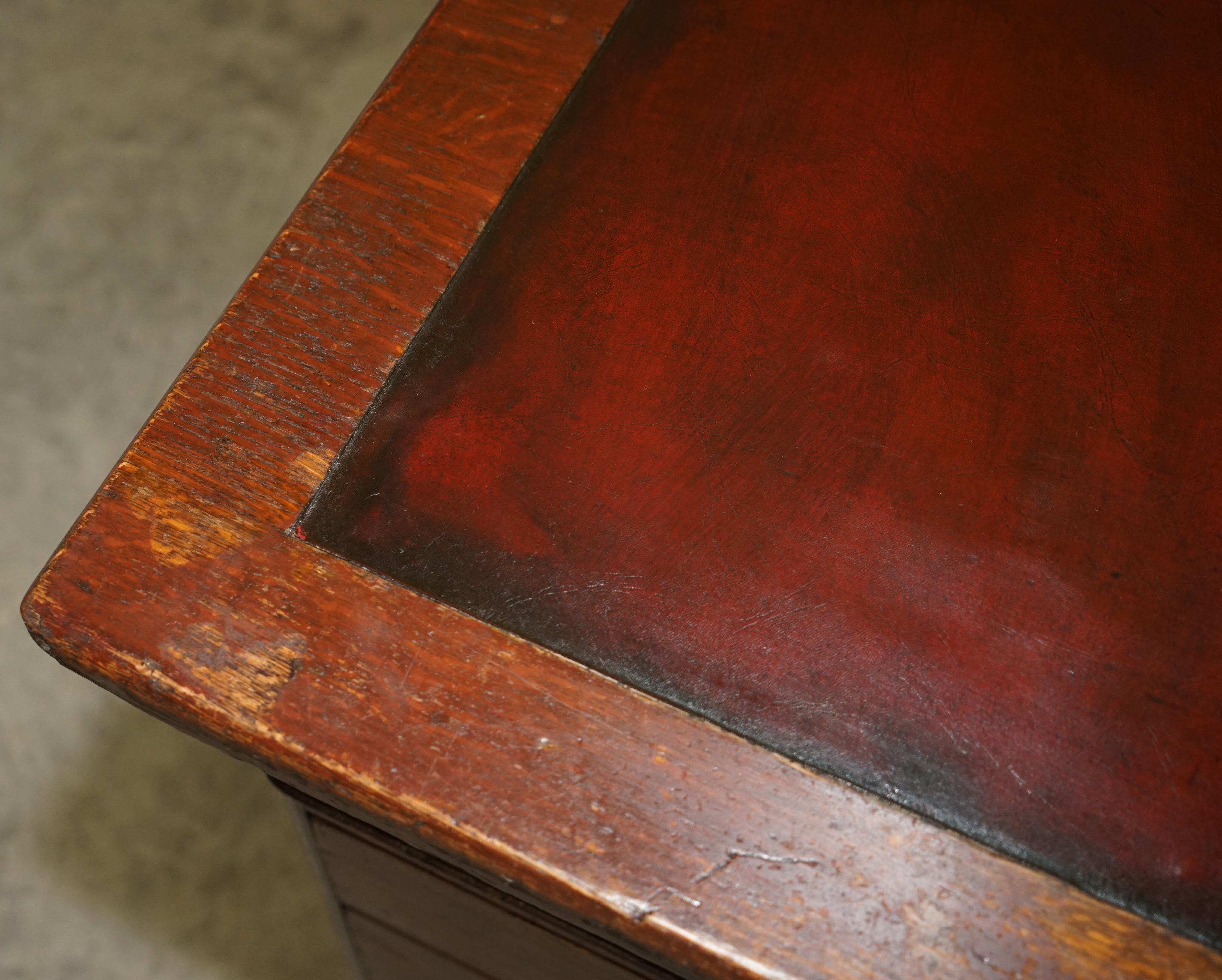 STUNNING RESTORED ANTIQUE GREAT WESTERN RAILWAYS STAMPED TWO SiDE PARTNERS DESK 5