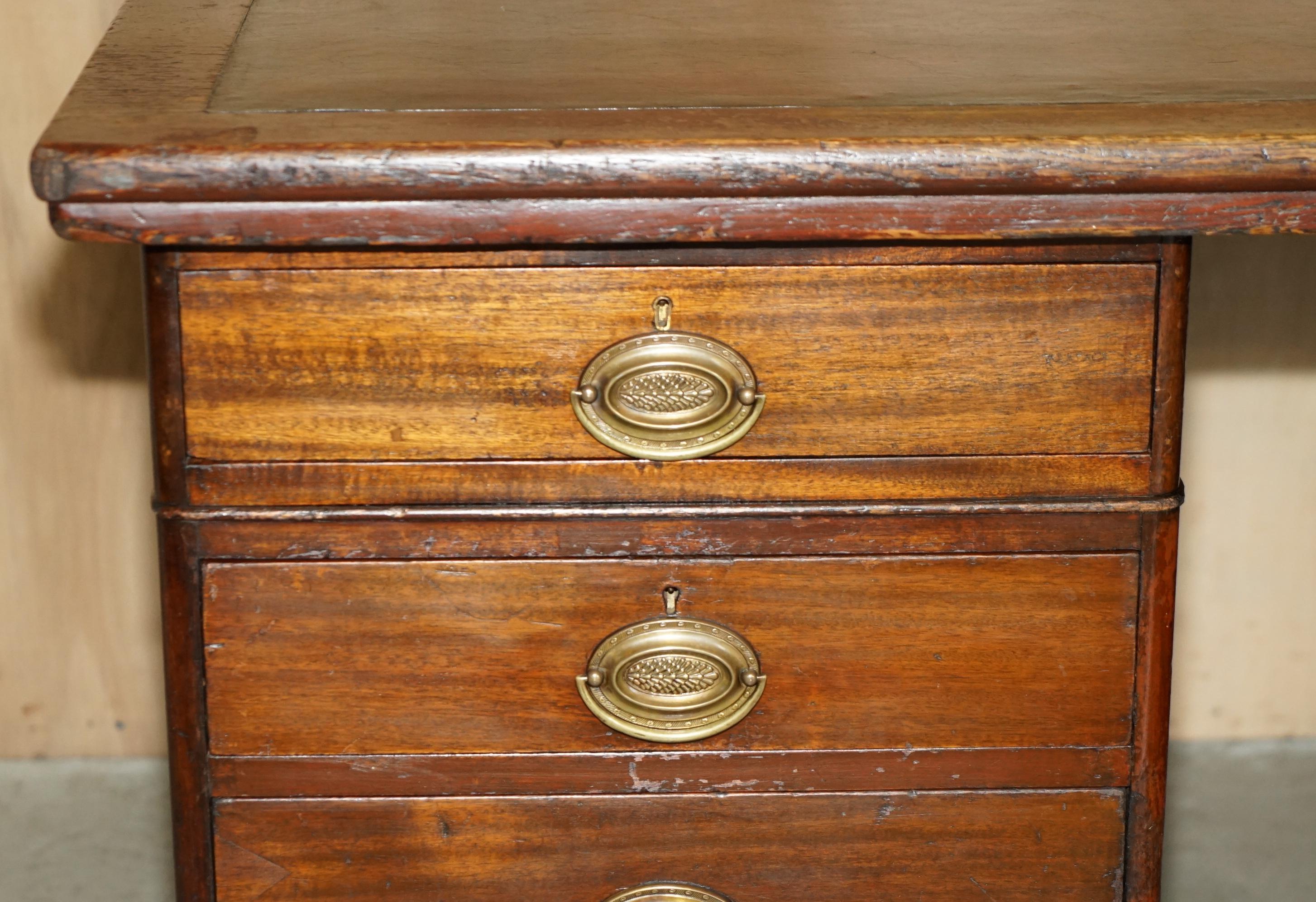 Hand-Crafted STUNNING RESTORED ANTIQUE GREAT WESTERN RAILWAYS STAMPED TWO SiDE PARTNERS DESK