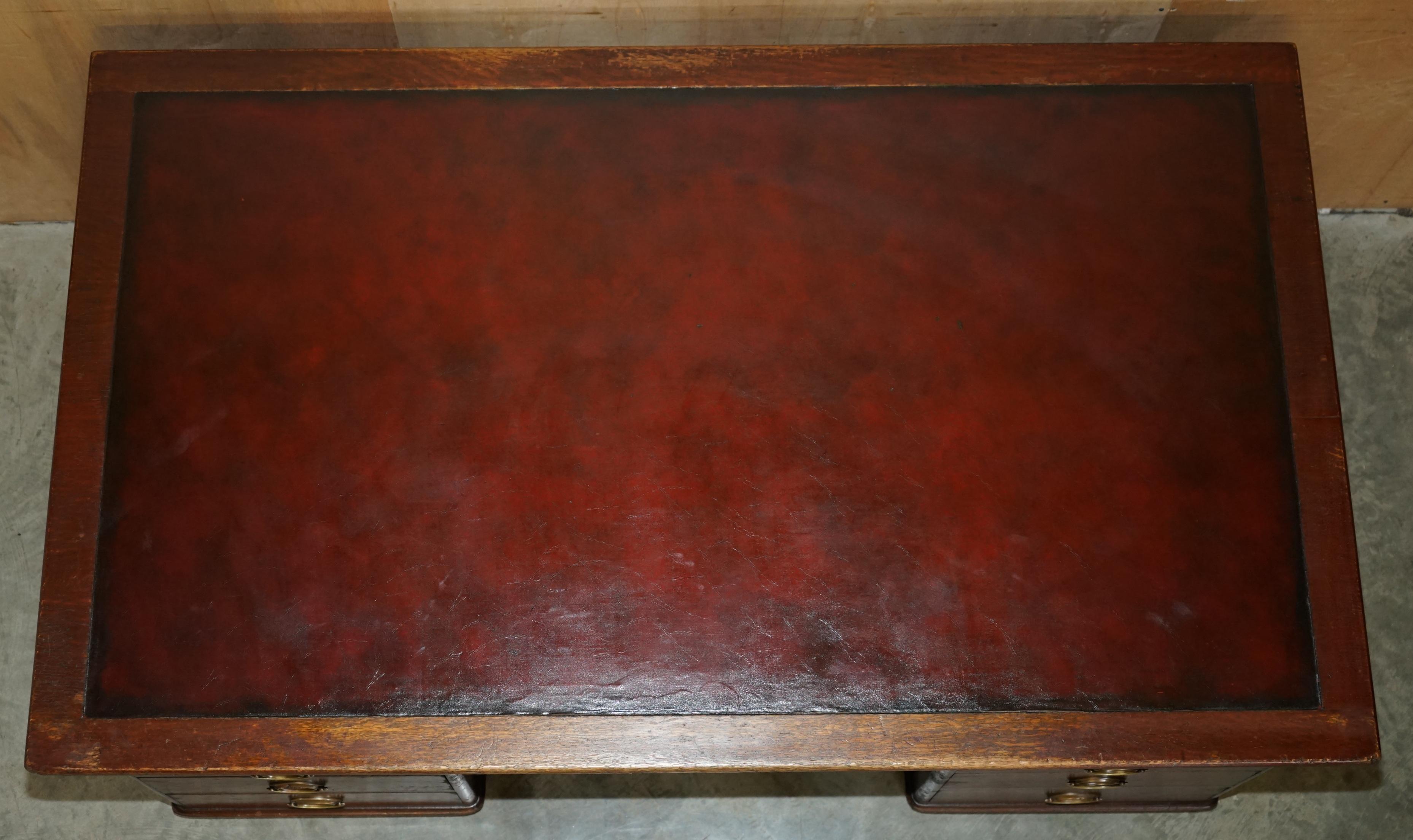 STUNNING RESTORED ANTIQUE GREAT WESTERN RAILWAYS STAMPED TWO SiDE PARTNERS DESK 1