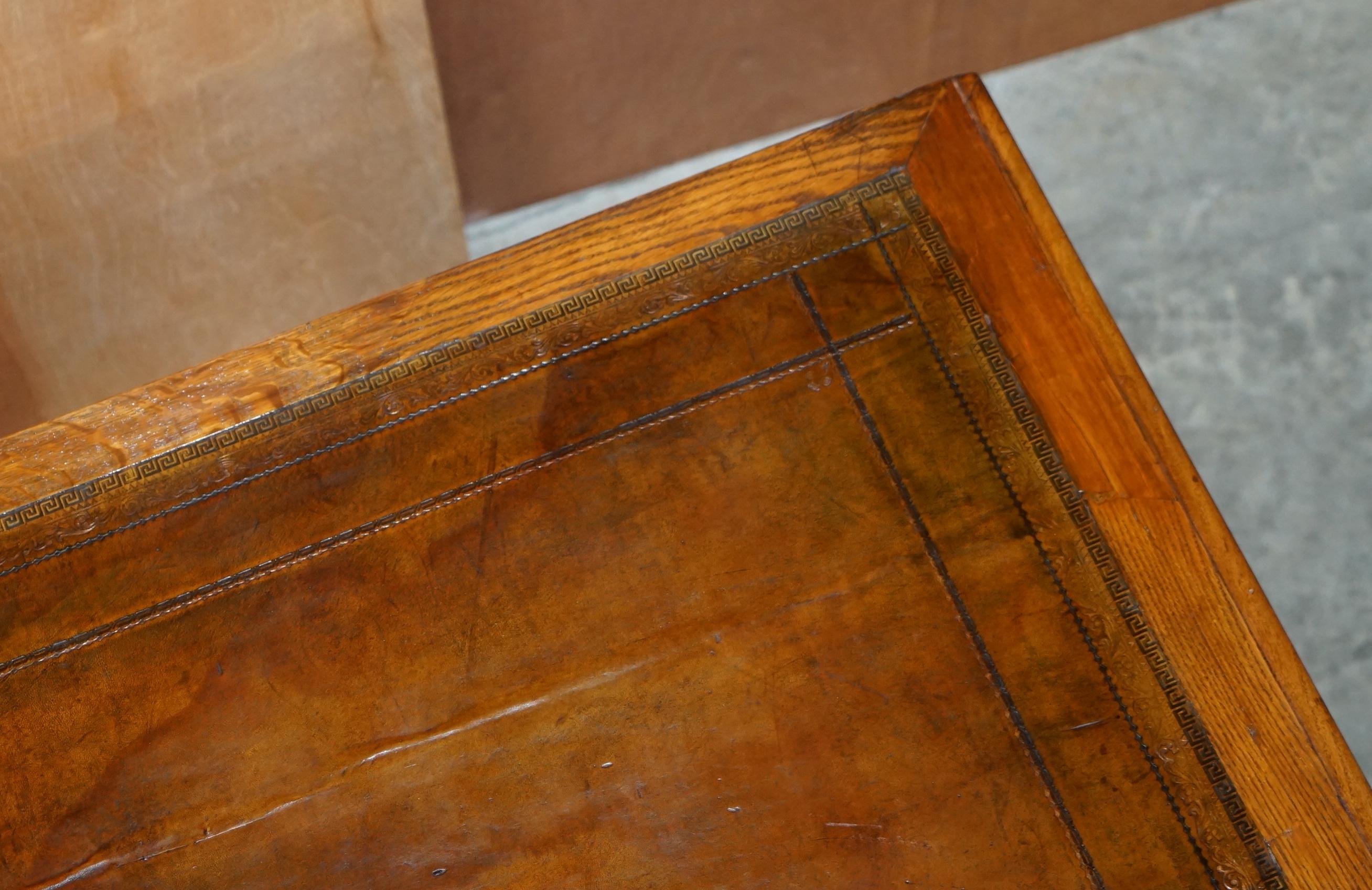Stunning Restored circa 1800 Georgian Oak & Brown Leather Partners Pedestal Desk For Sale 3